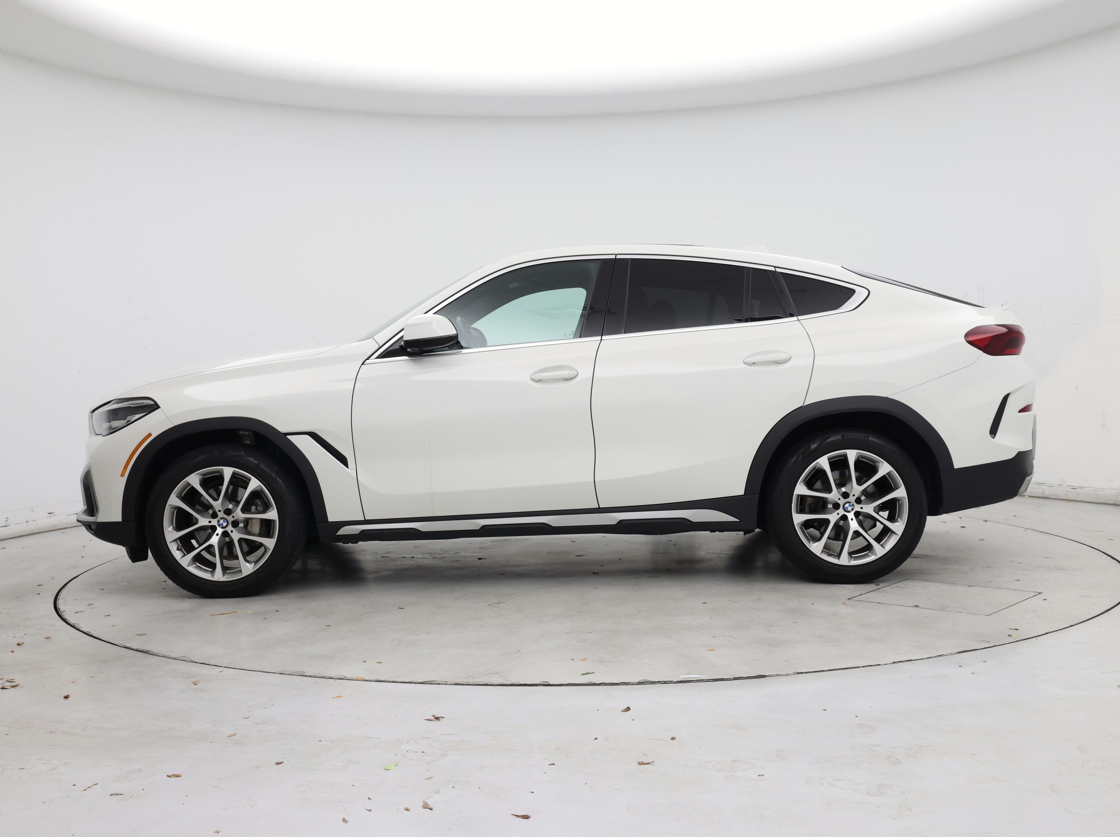 Thumbnail: 2022 BMW X6 - 3