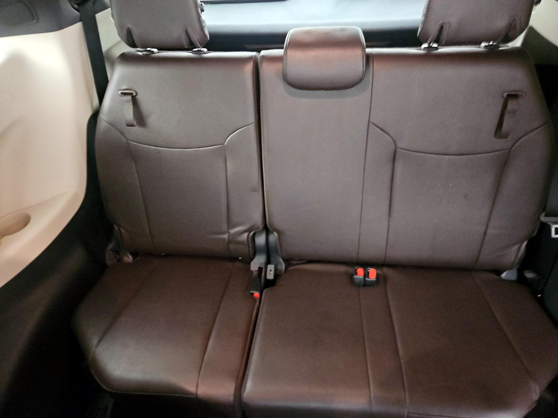 Thumbnail: 2021 Toyota Sienna - 20