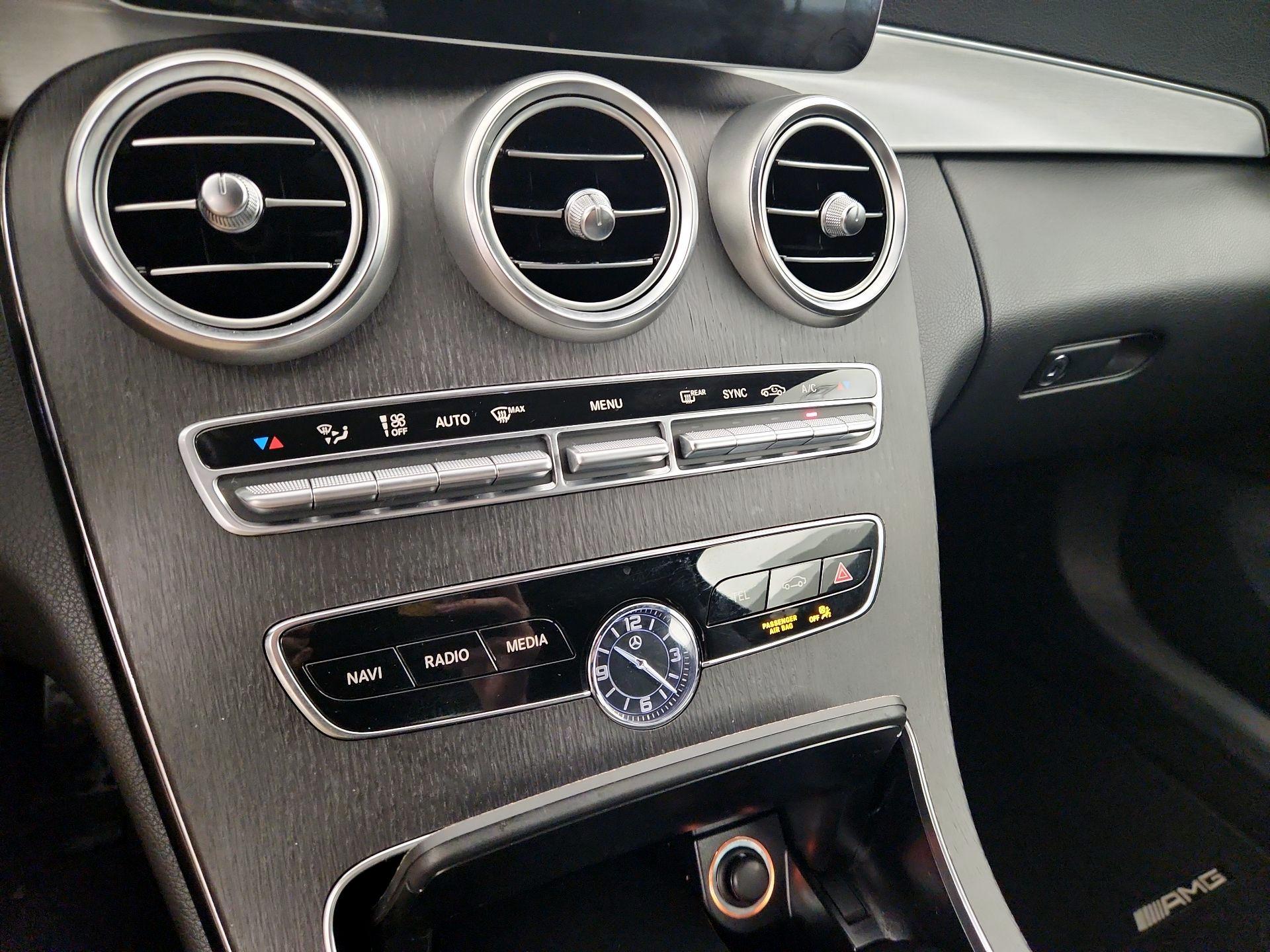 Thumbnail: 2019 Mercedes-Benz C-Class - 16