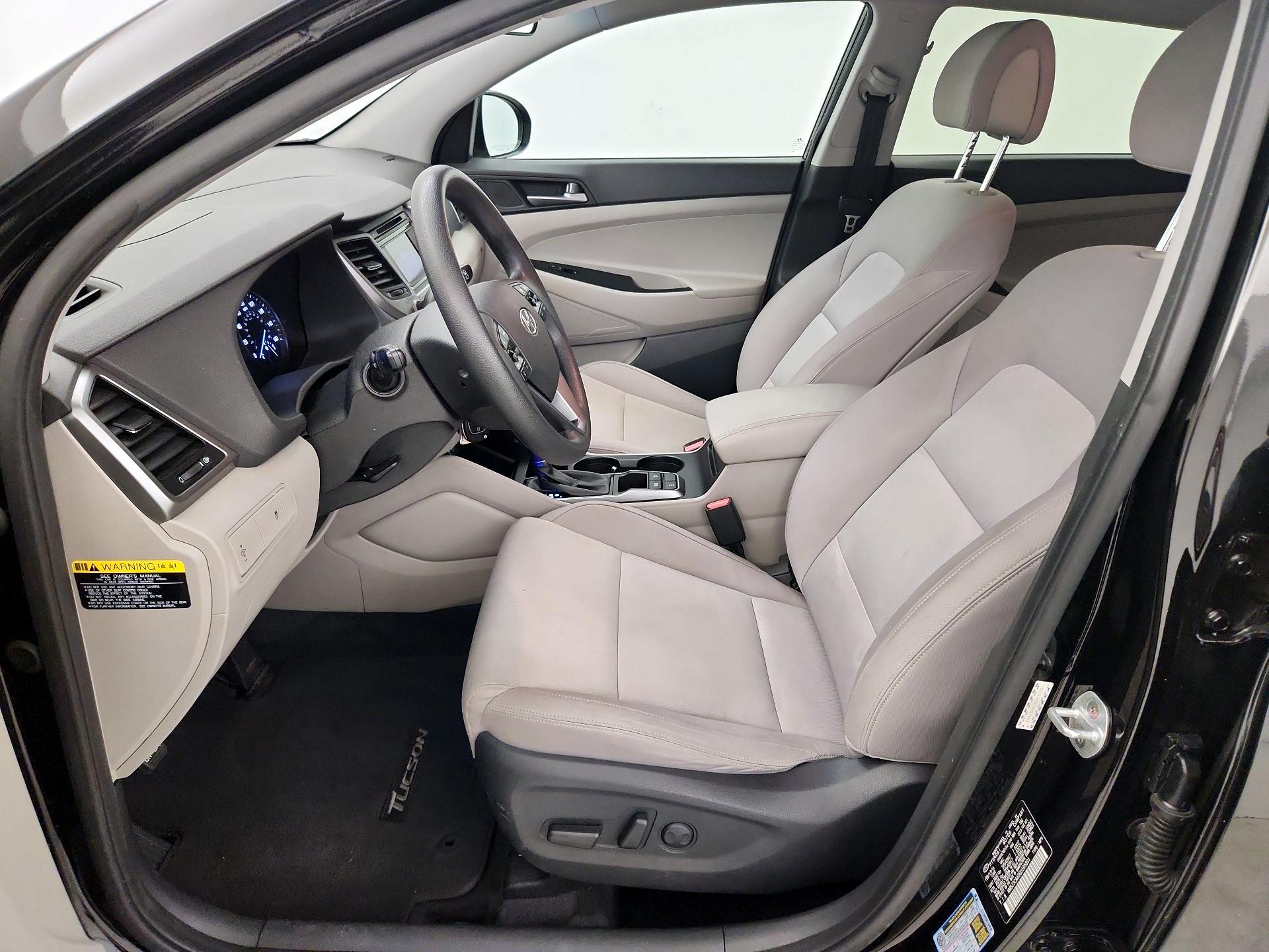 Thumbnail: 2016 Hyundai Tucson - 11