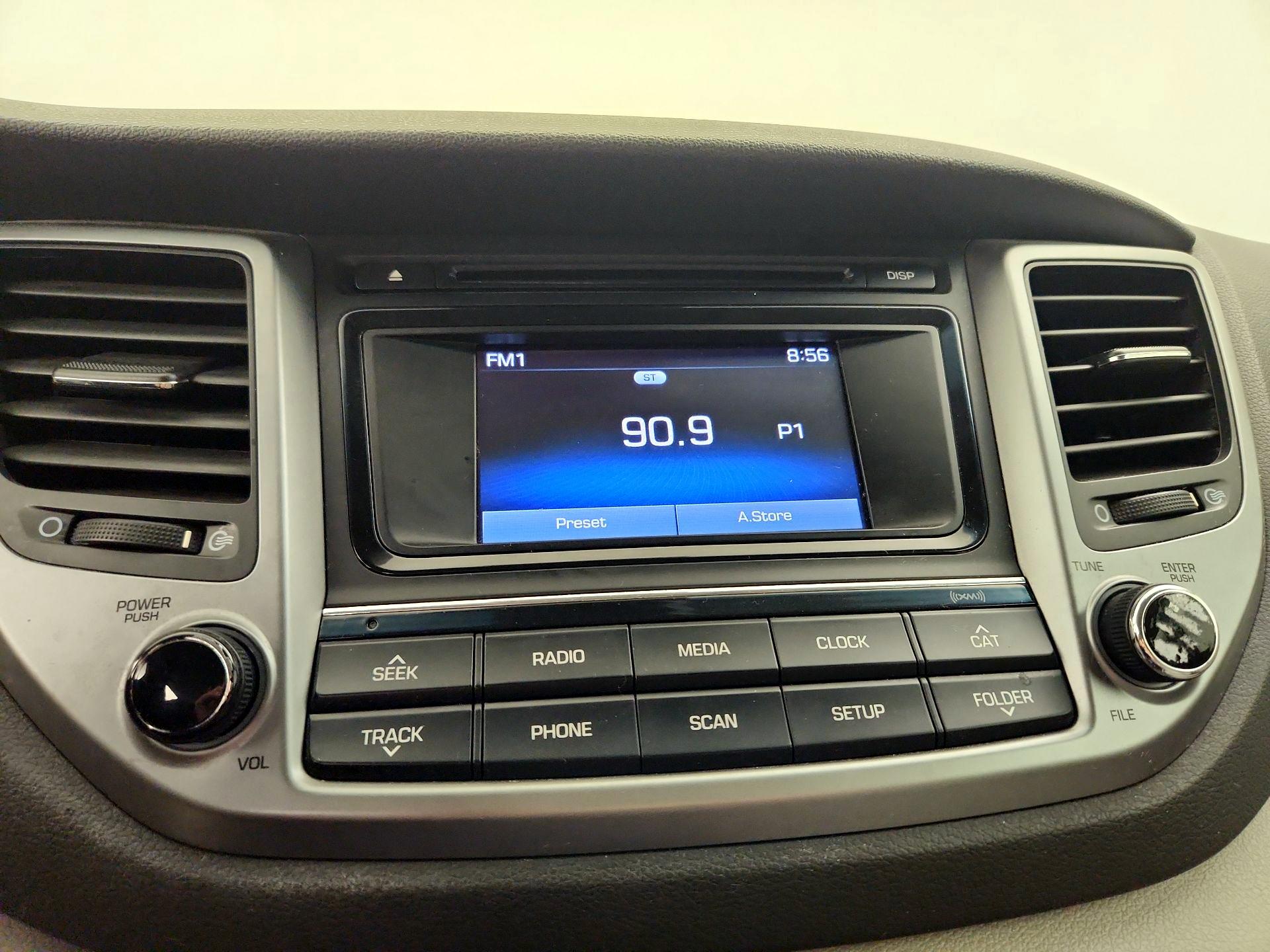 Thumbnail: 2016 Hyundai Tucson - 15