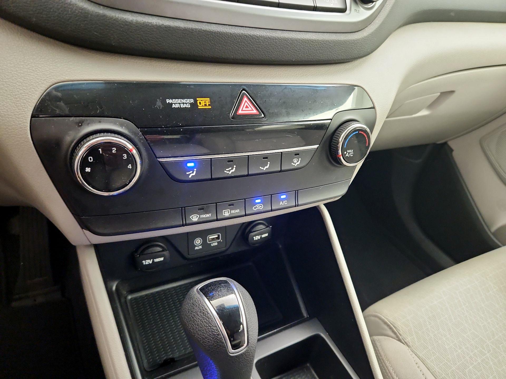 Thumbnail: 2016 Hyundai Tucson - 16