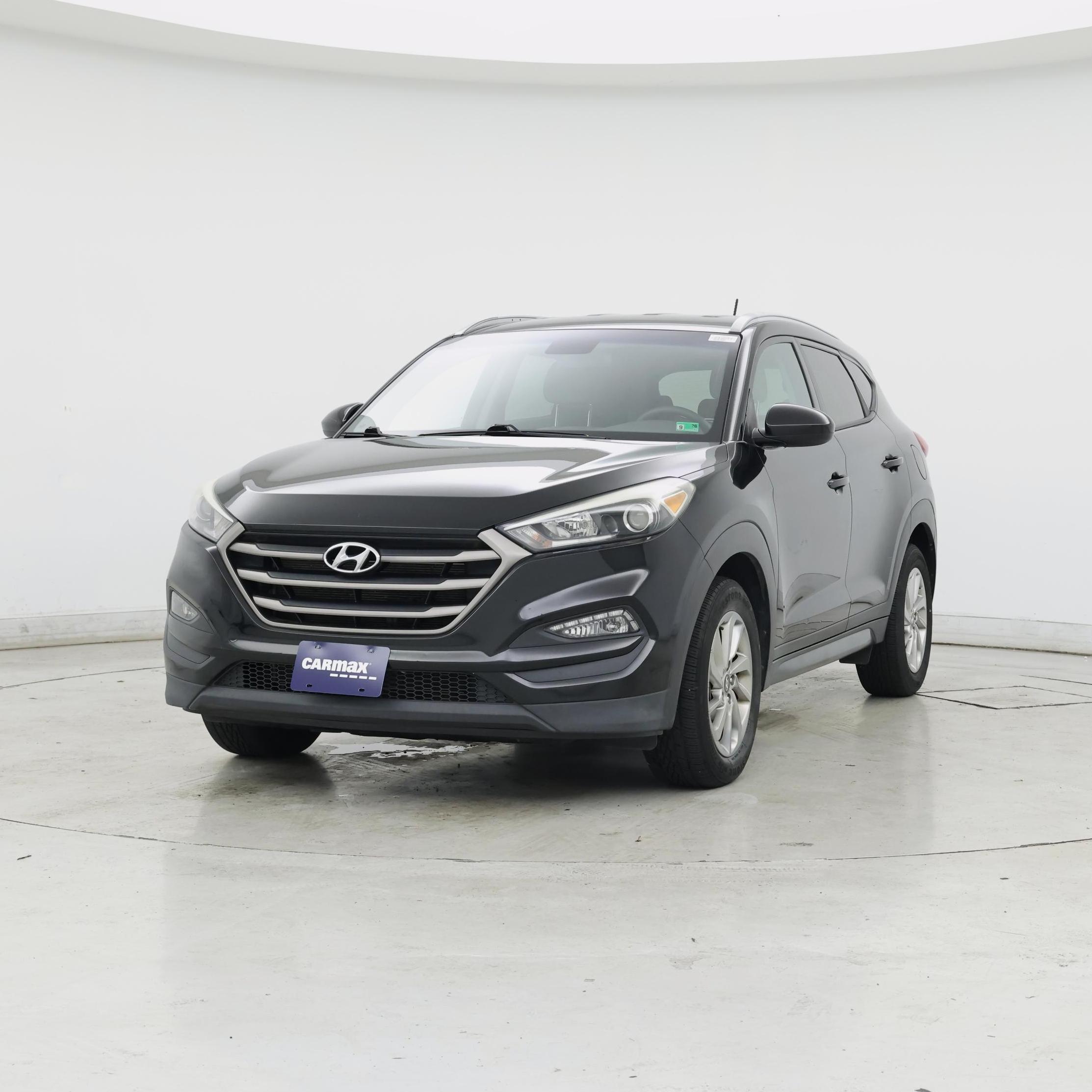Thumbnail: 2016 Hyundai Tucson - 4