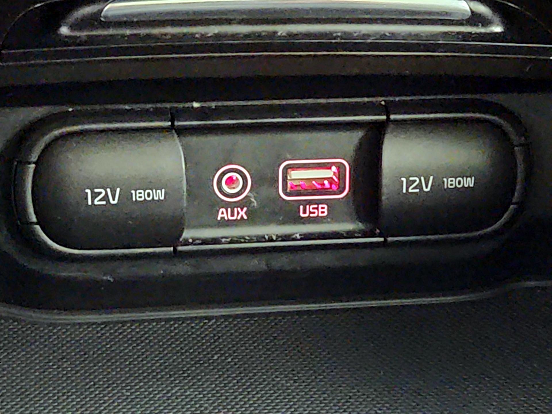 Thumbnail: 2016 Kia Optima - 19