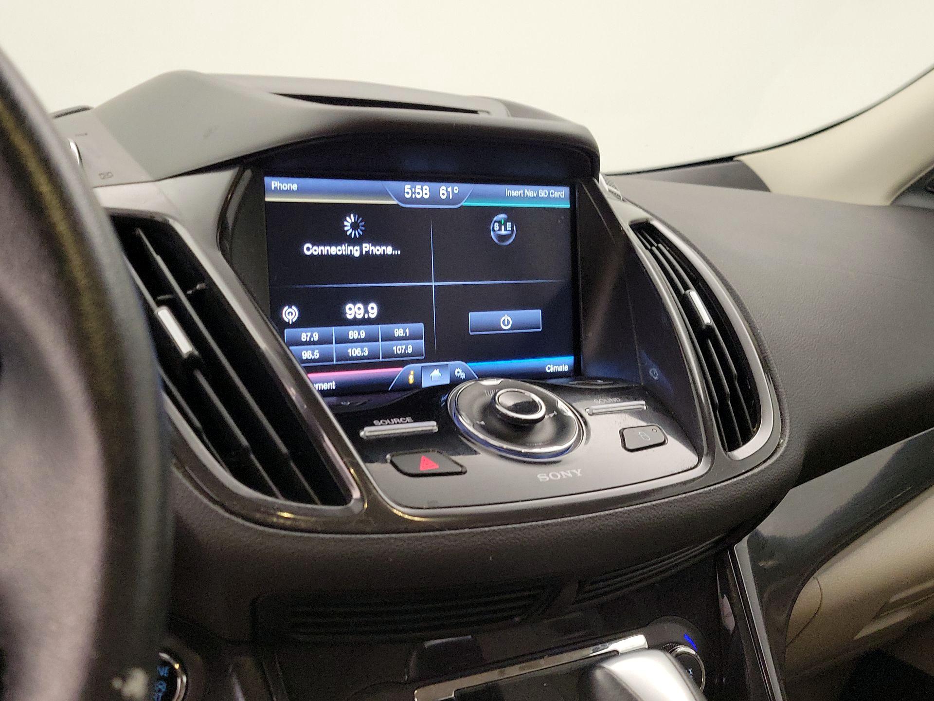 Thumbnail: 2015 Ford Escape - 15