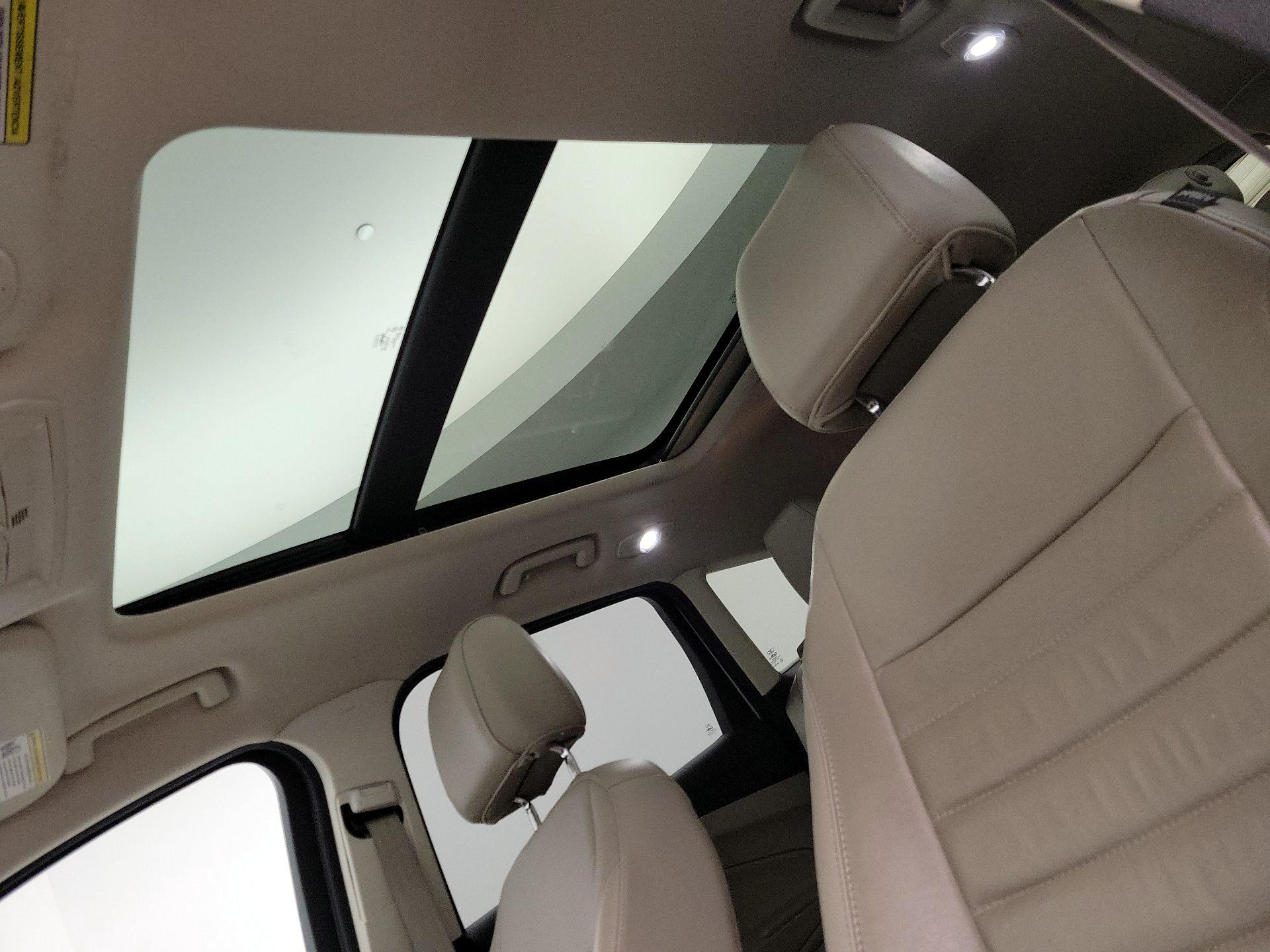 Thumbnail: 2015 Ford Escape - 19
