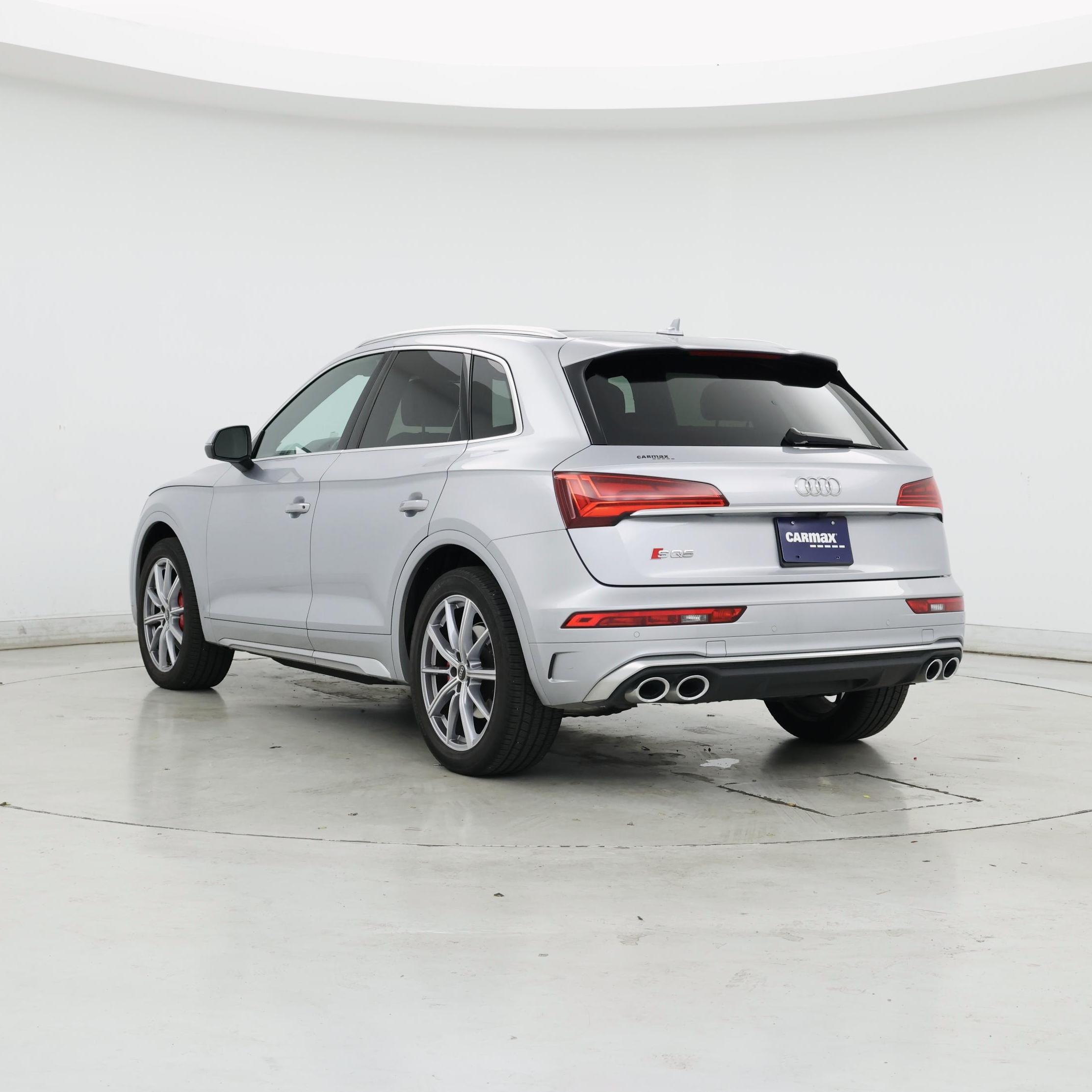 Thumbnail: 2023 Audi SQ5 - 2