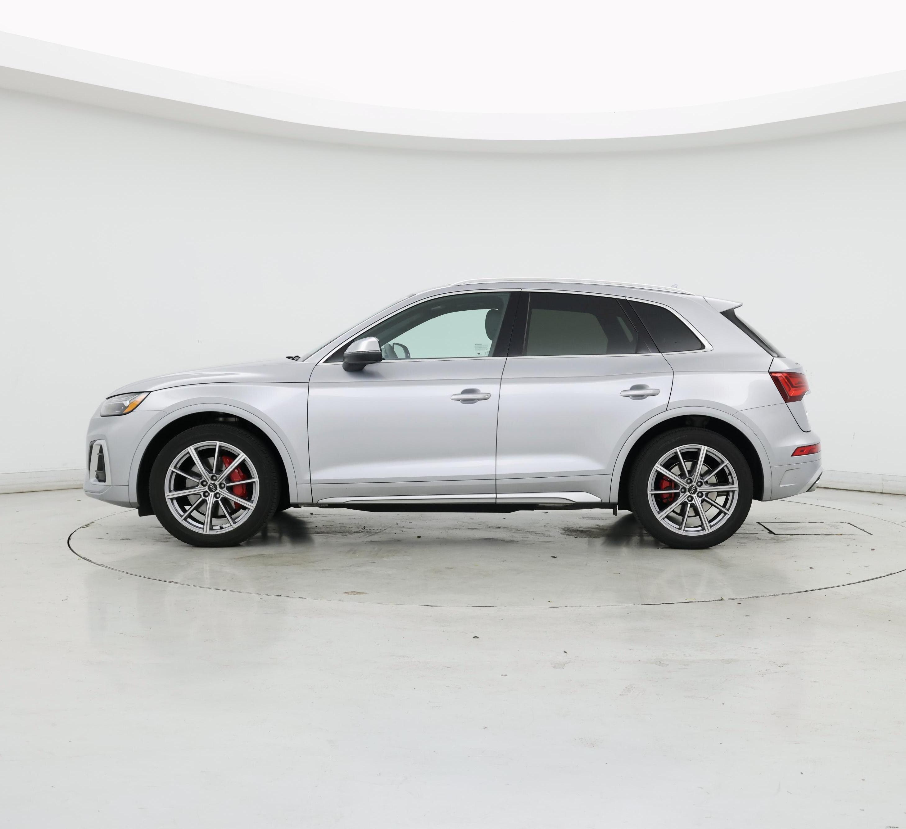 Thumbnail: 2023 Audi SQ5 - 3