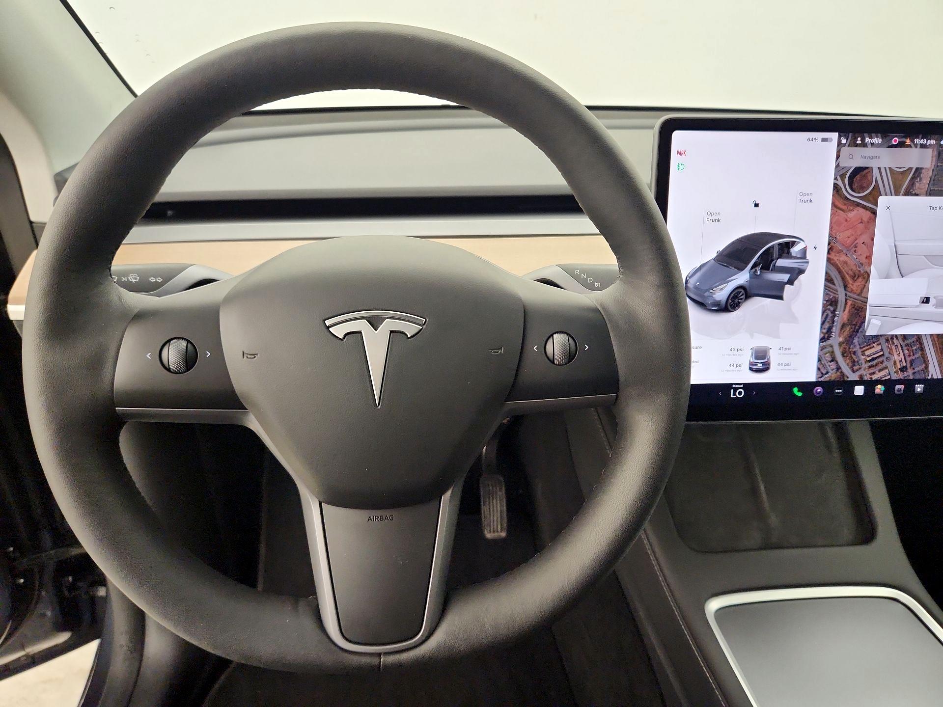 Thumbnail: 2023 Tesla Model Y - 10