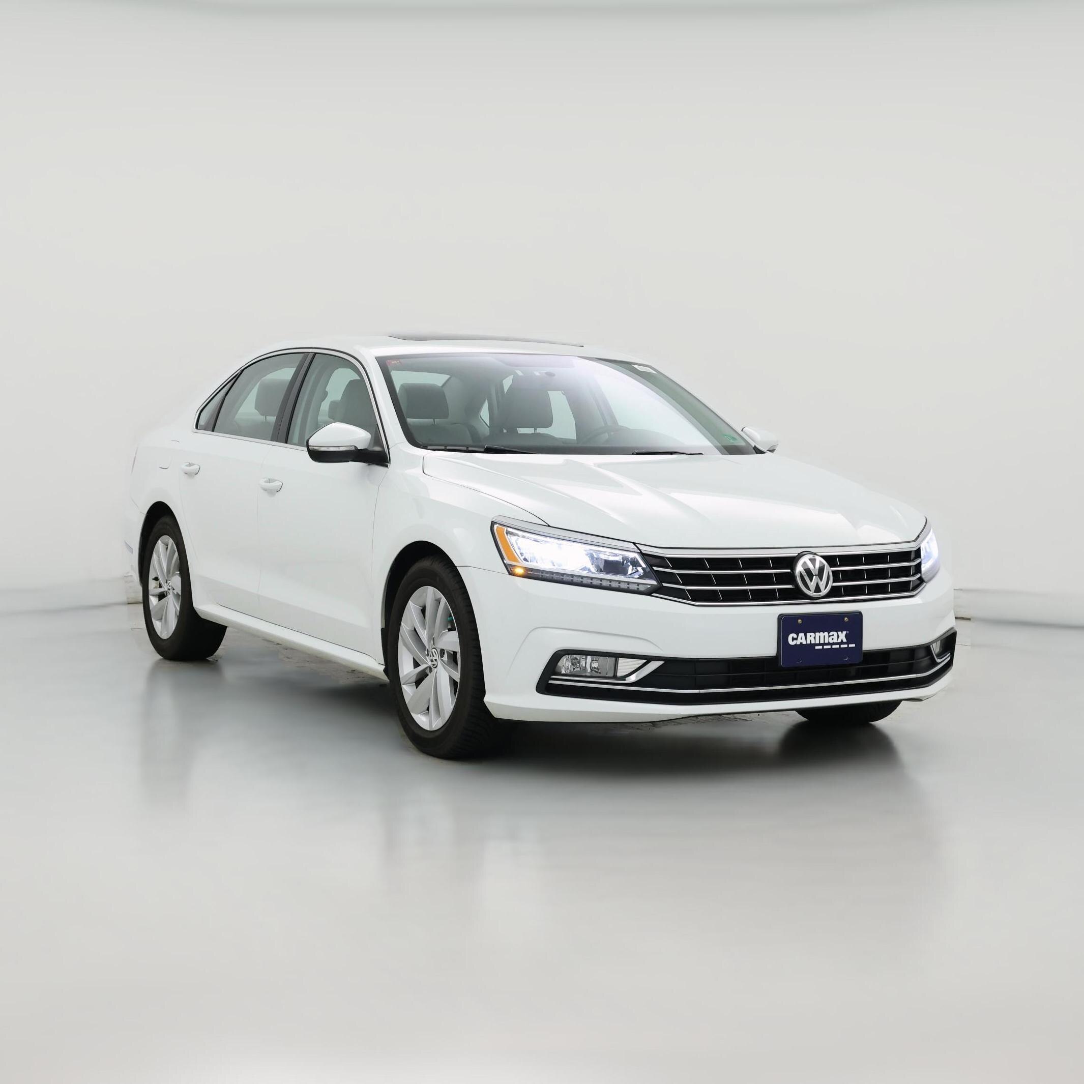 Thumbnail: 2018 Volkswagen Passat - 1