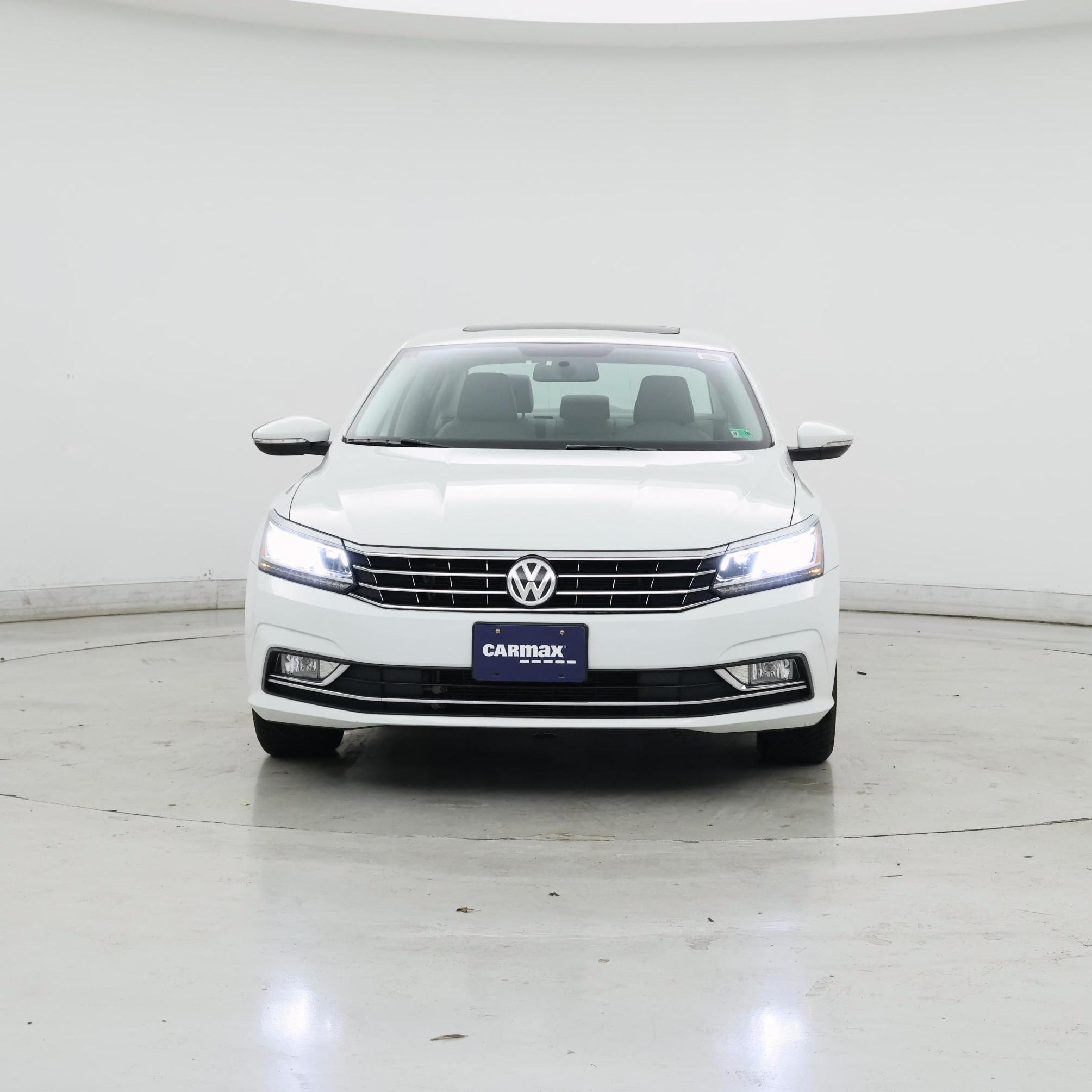 Thumbnail: 2018 Volkswagen Passat - 5