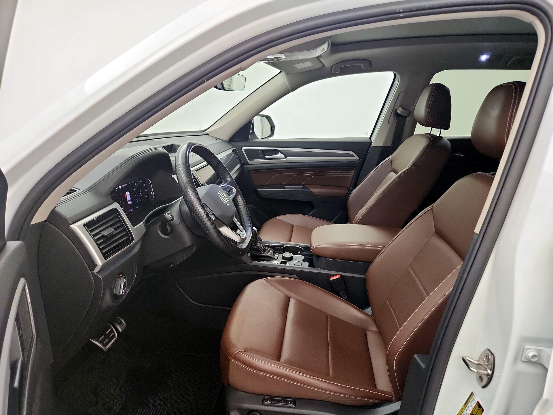 Thumbnail: 2022 Volkswagen Atlas - 11