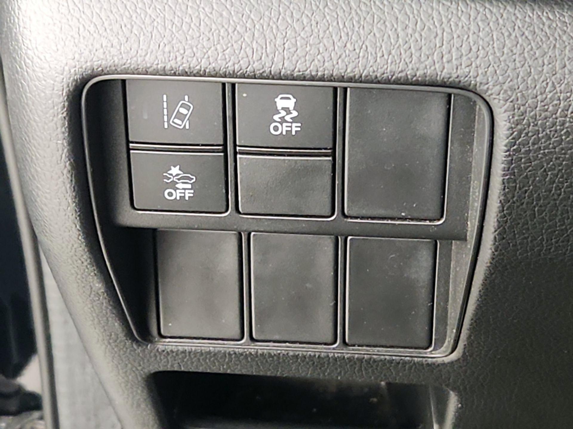 Thumbnail: 2018 Honda CR-V - 13