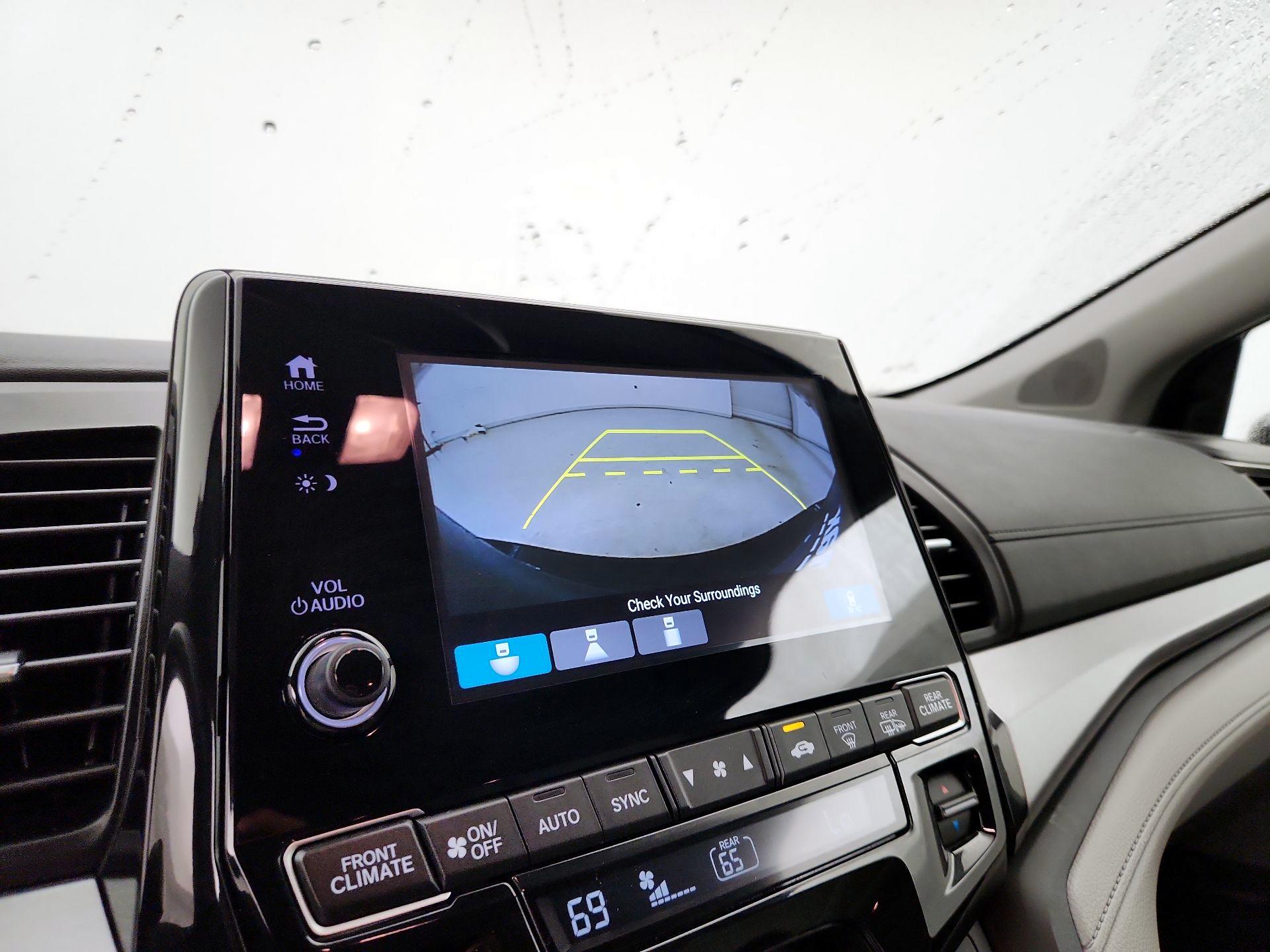 Thumbnail: 2019 Honda Odyssey - 15