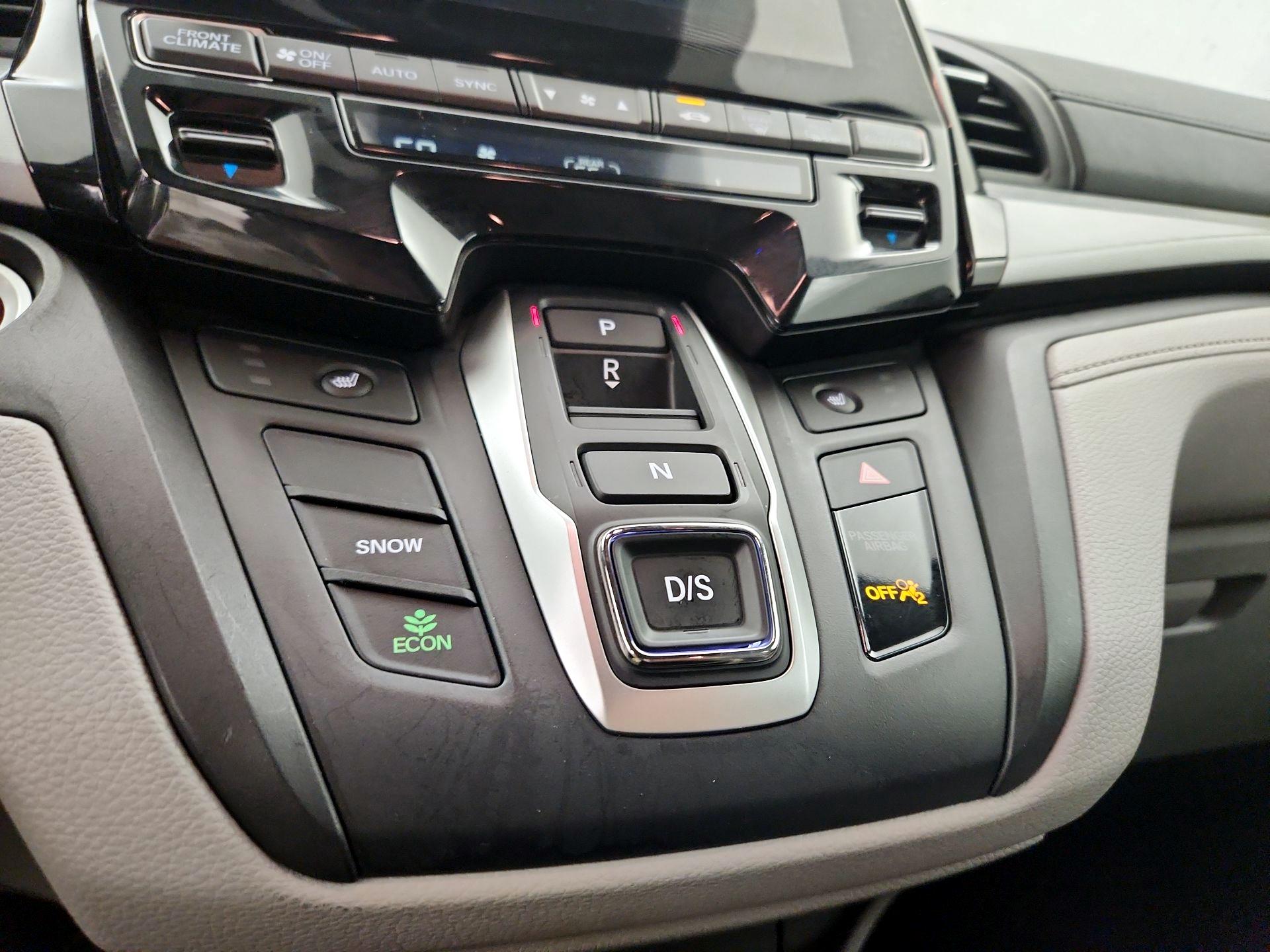 Thumbnail: 2019 Honda Odyssey - 18