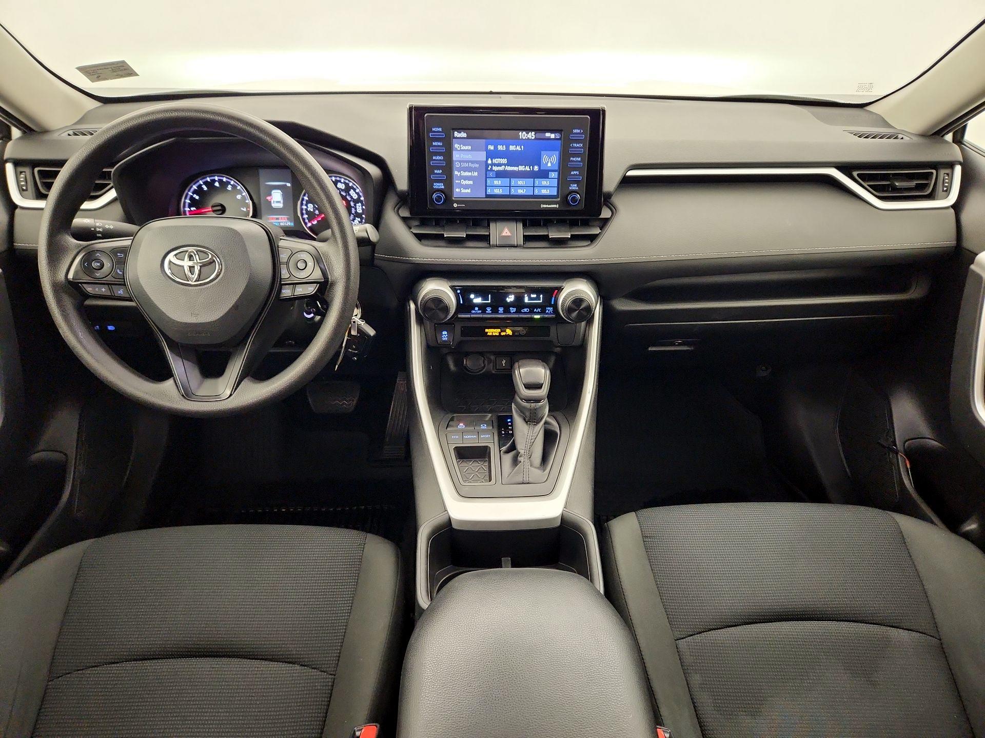 Thumbnail: 2022 Toyota RAV4 - 9