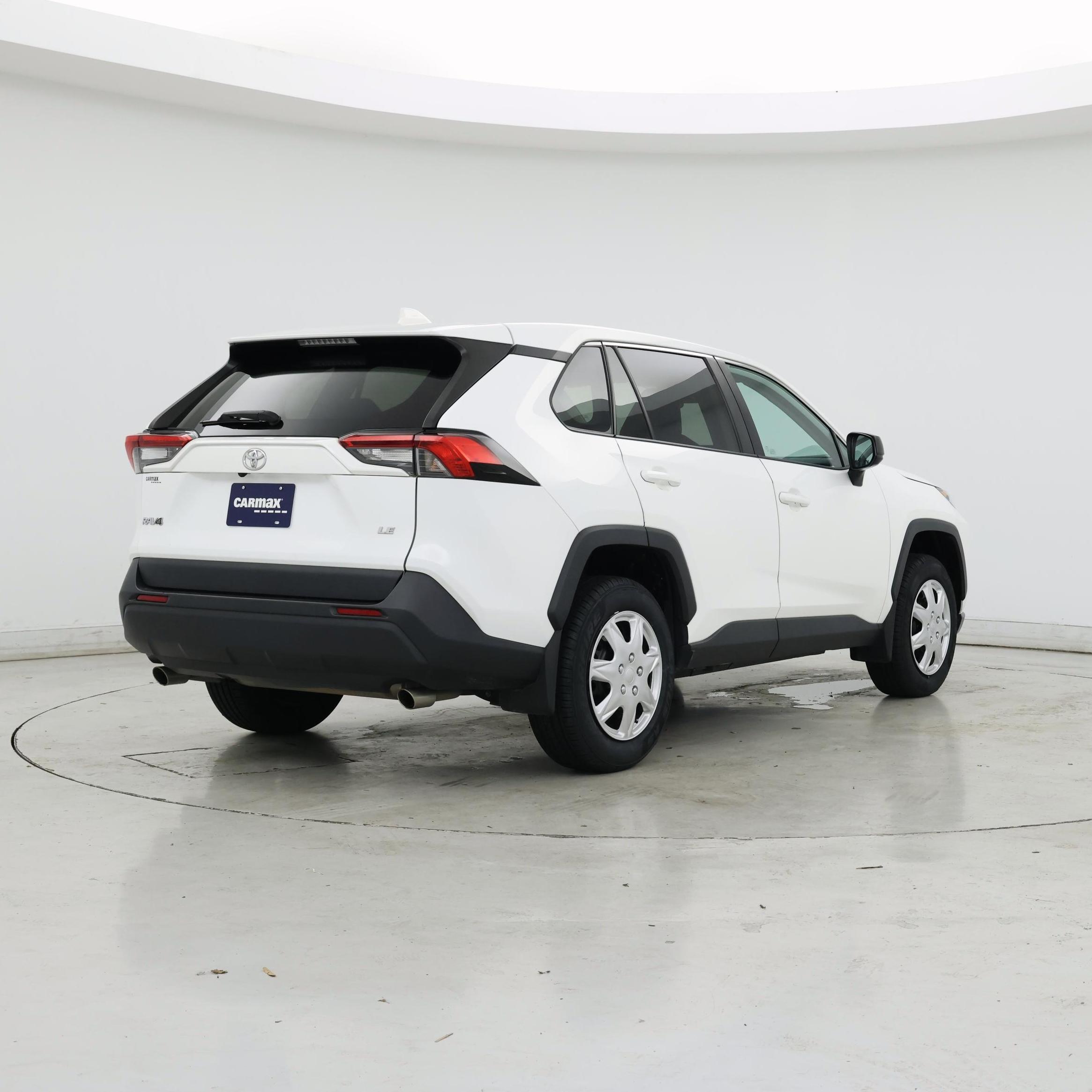 Thumbnail: 2022 Toyota RAV4 - 8
