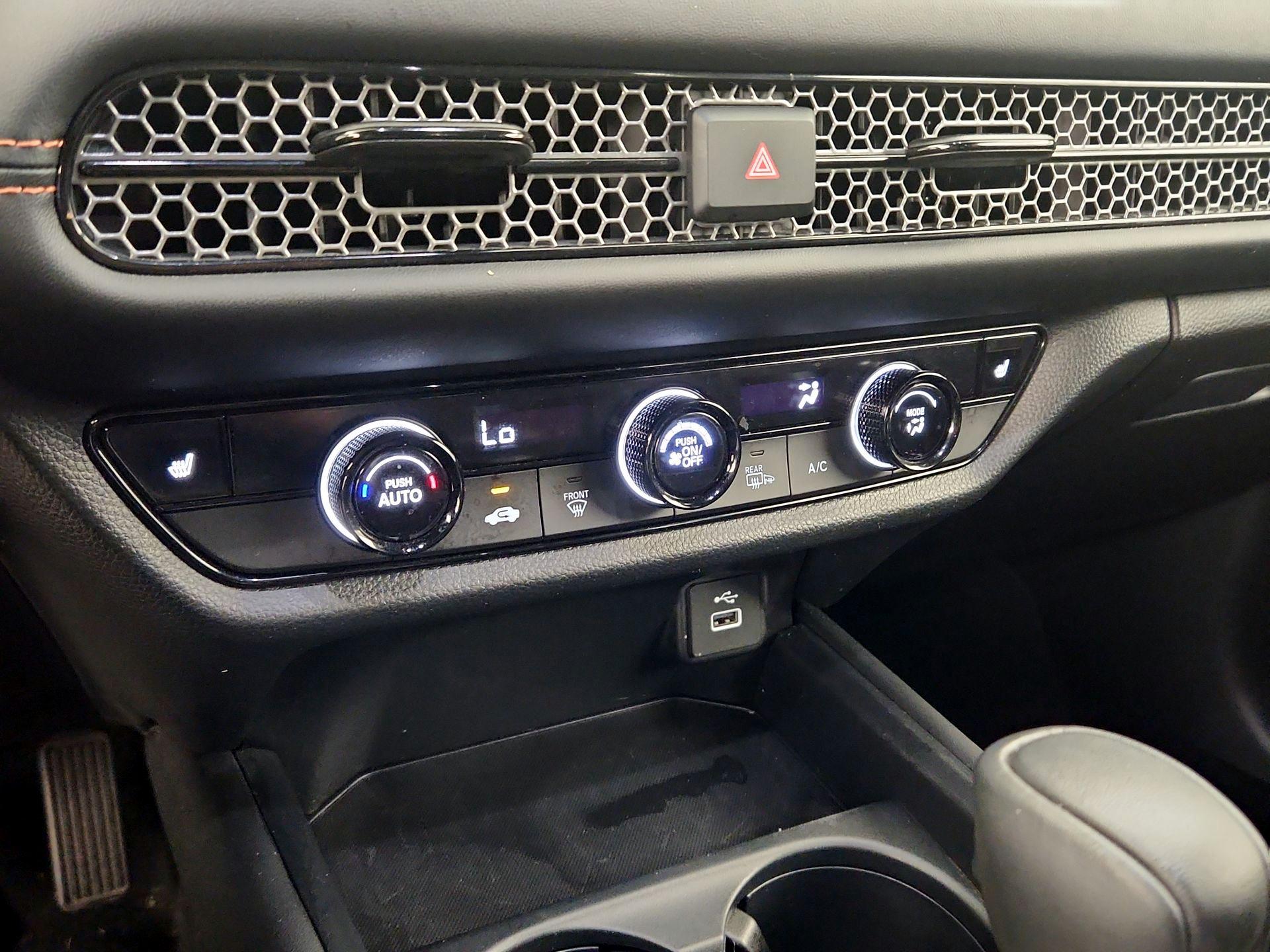 Thumbnail: 2025 Honda HR-V - 17