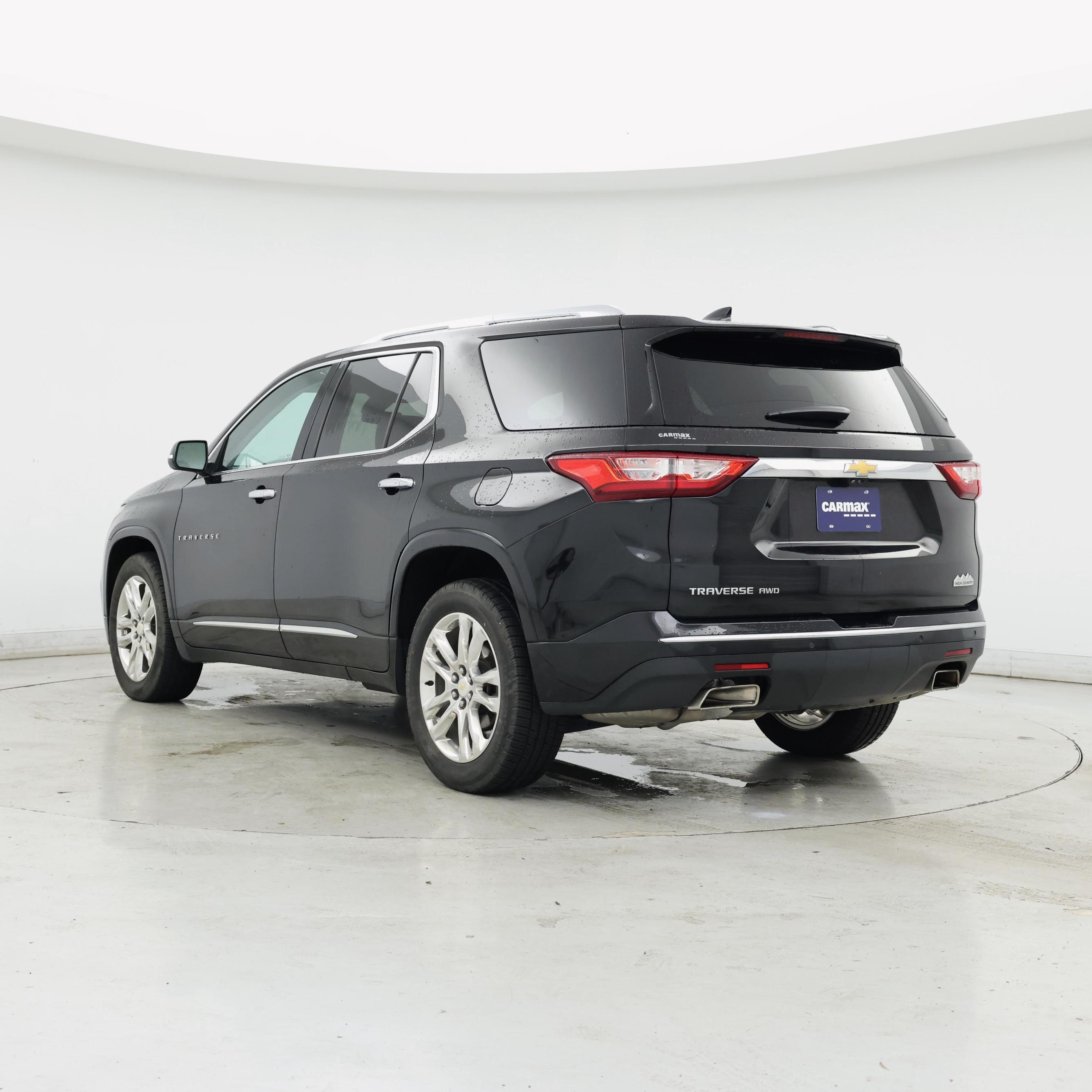 Thumbnail: 2021 Chevrolet Traverse - 2