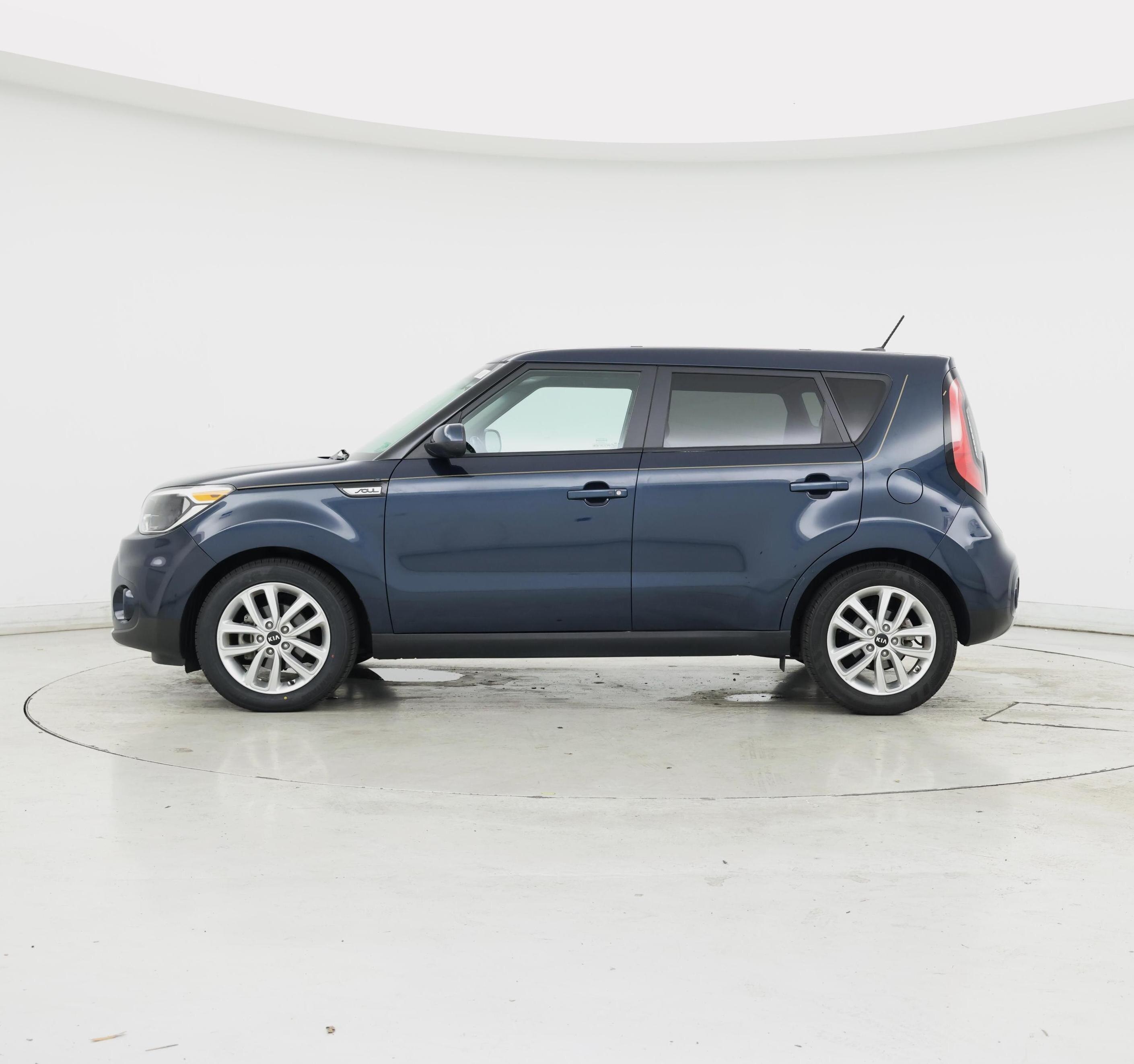 Thumbnail: 2017 Kia Soul - 3