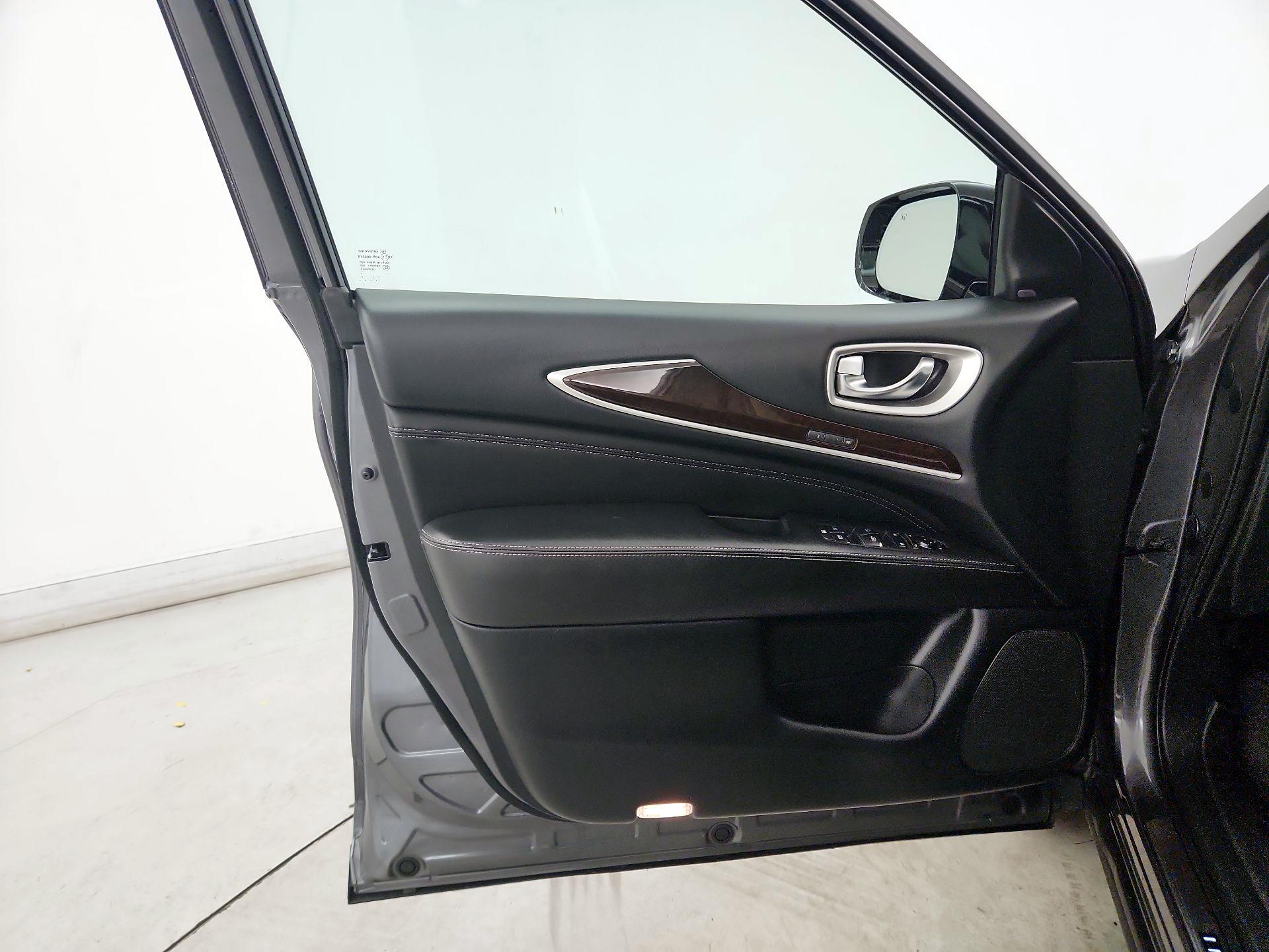 Thumbnail: 2019 INFINITI QX60 - 12