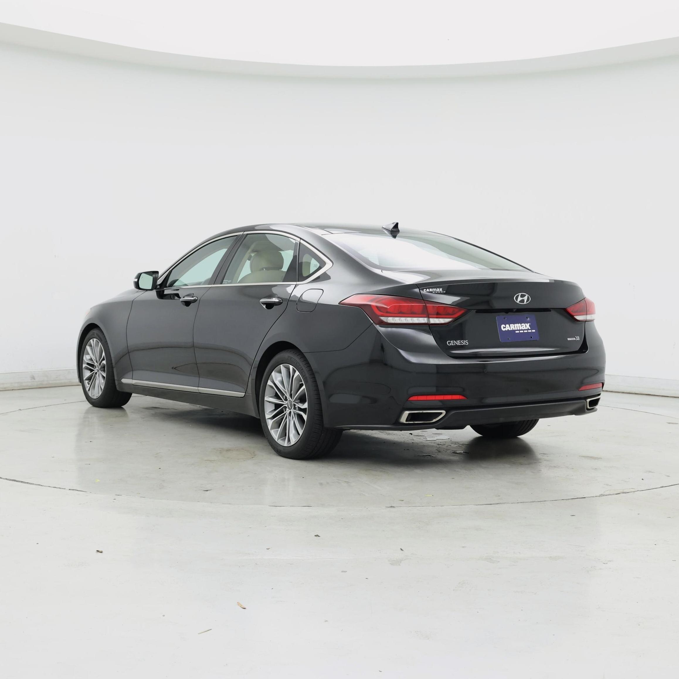 Thumbnail: 2015 Hyundai Genesis - 2