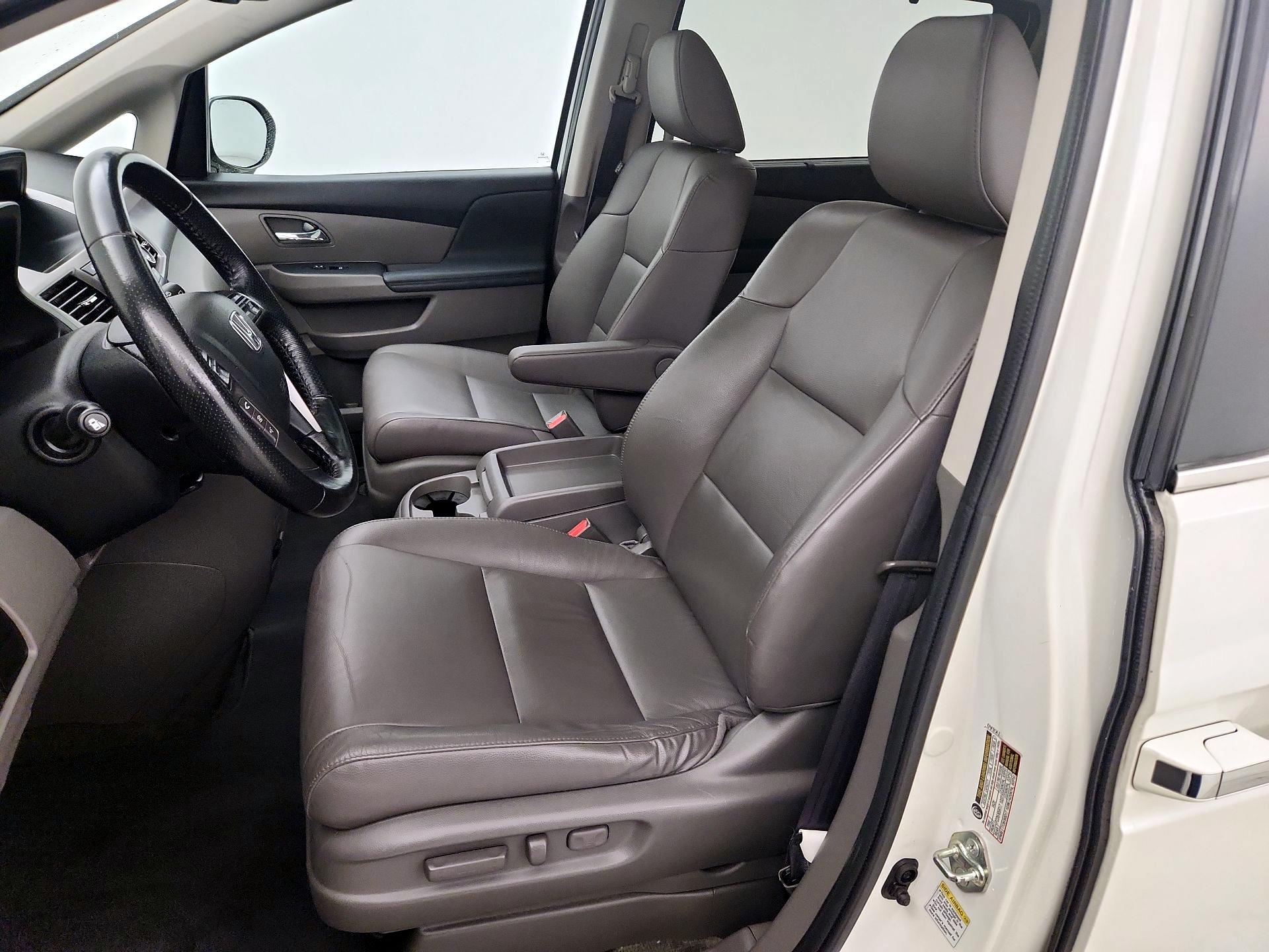 Thumbnail: 2015 Honda Odyssey - 11
