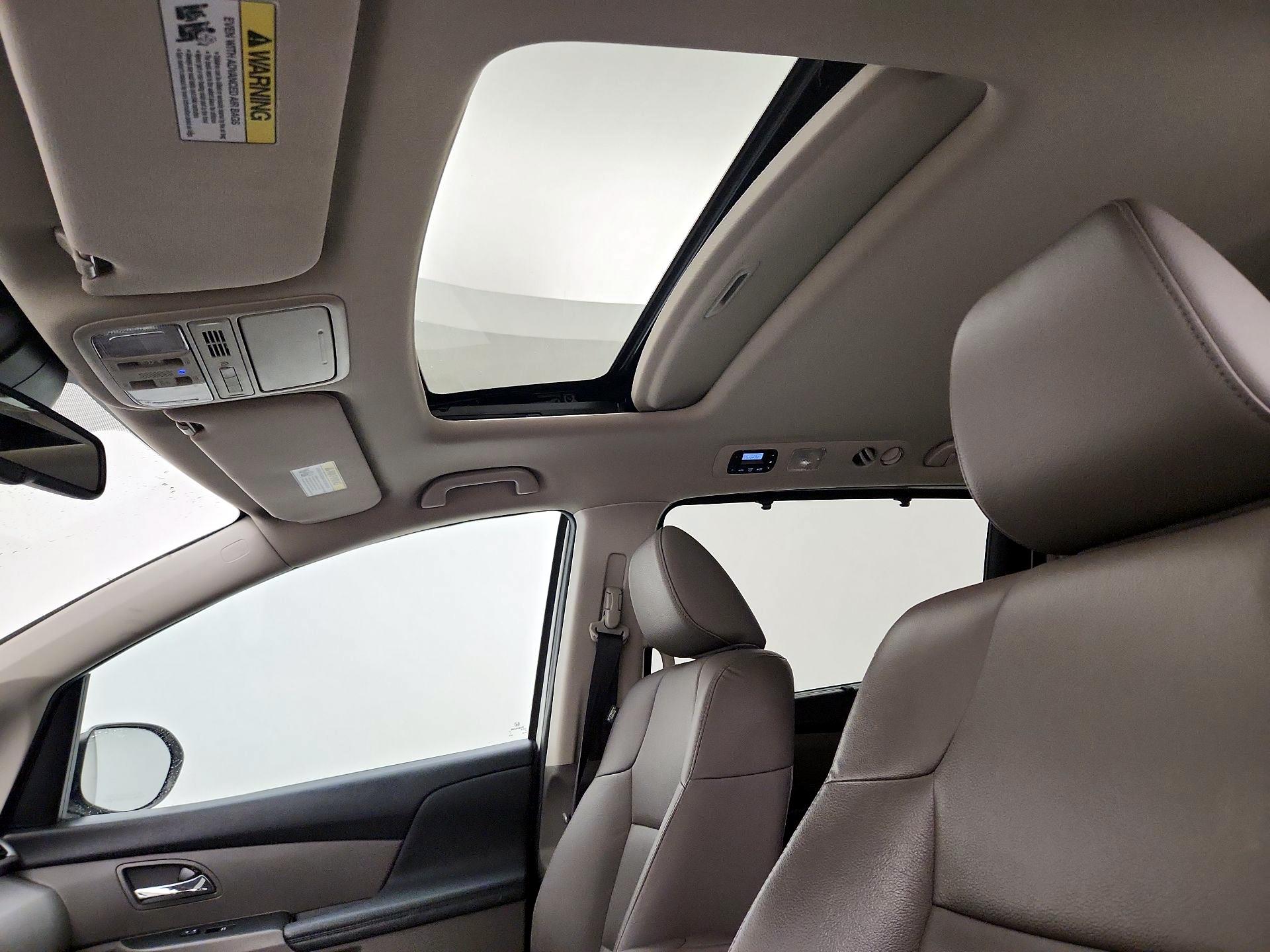 Thumbnail: 2015 Honda Odyssey - 19