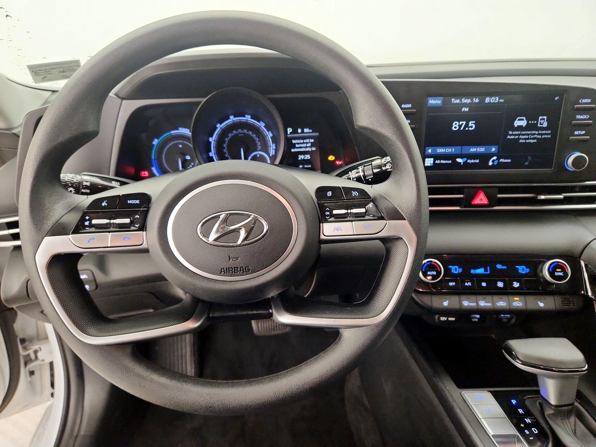 Thumbnail: 2023 Hyundai Elantra - 10
