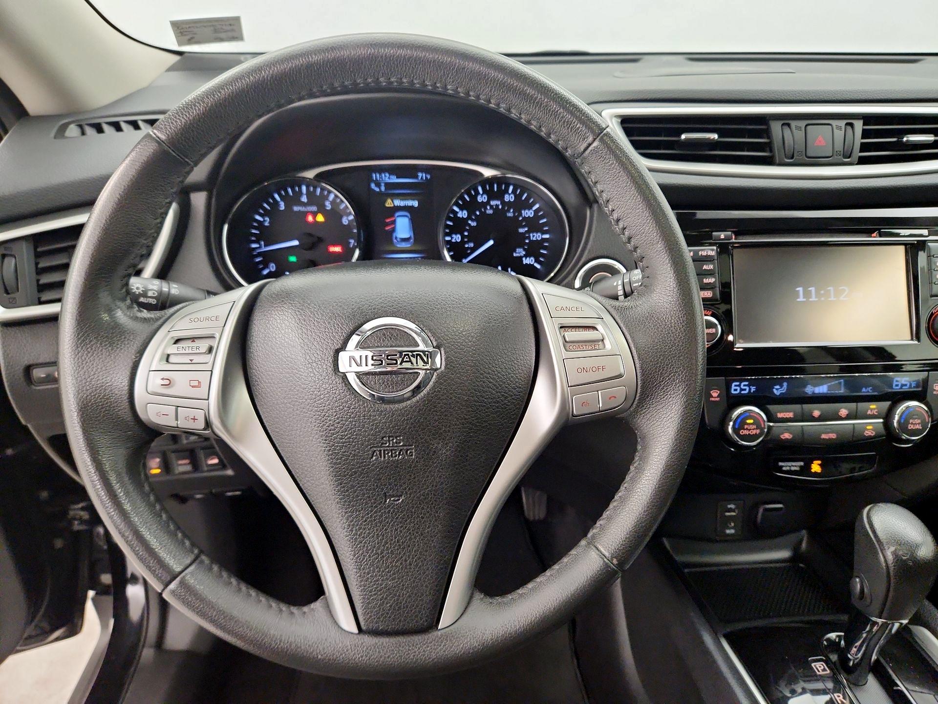 Thumbnail: 2016 Nissan Rogue - 9