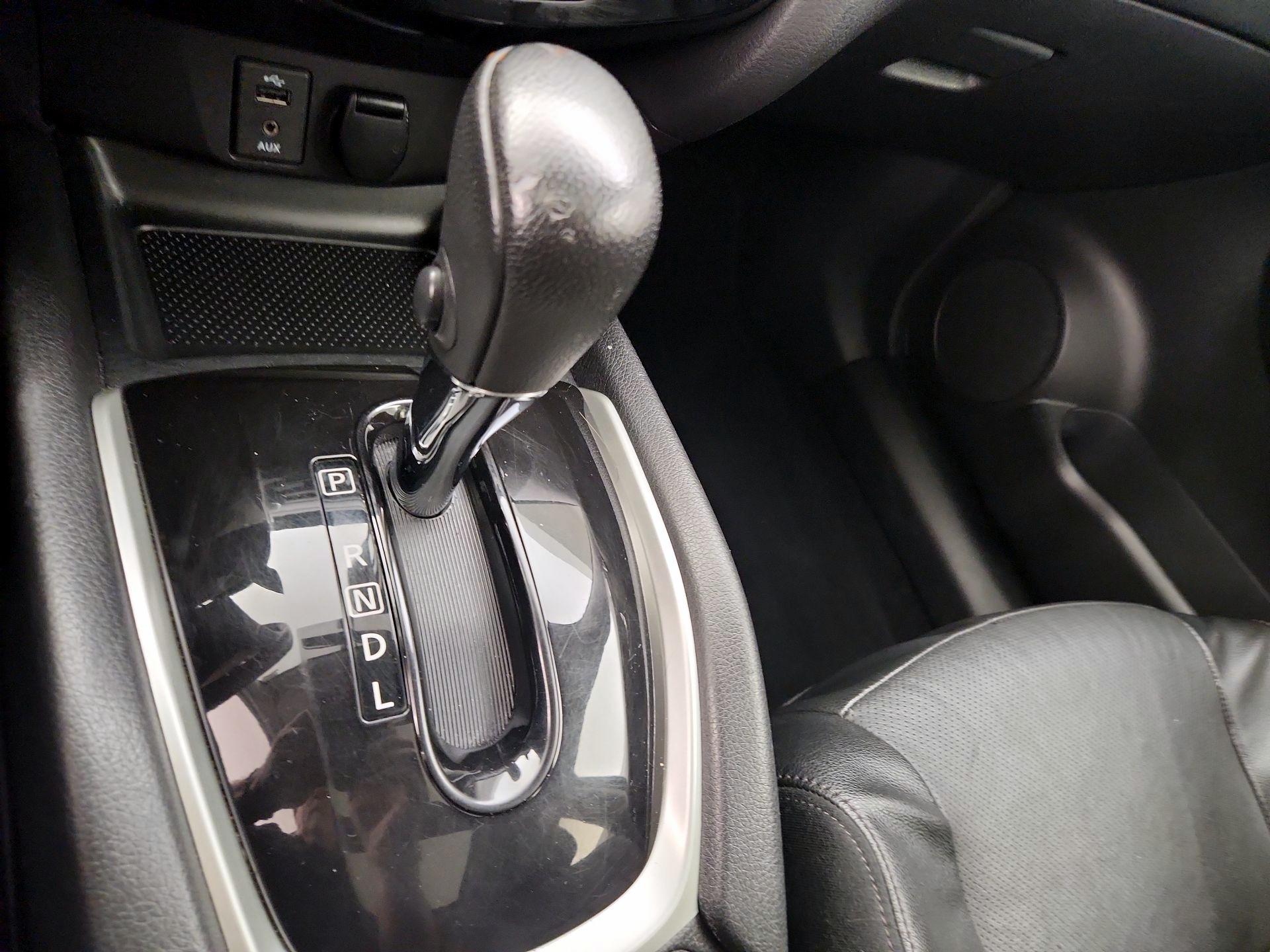 Thumbnail: 2016 Nissan Rogue - 18