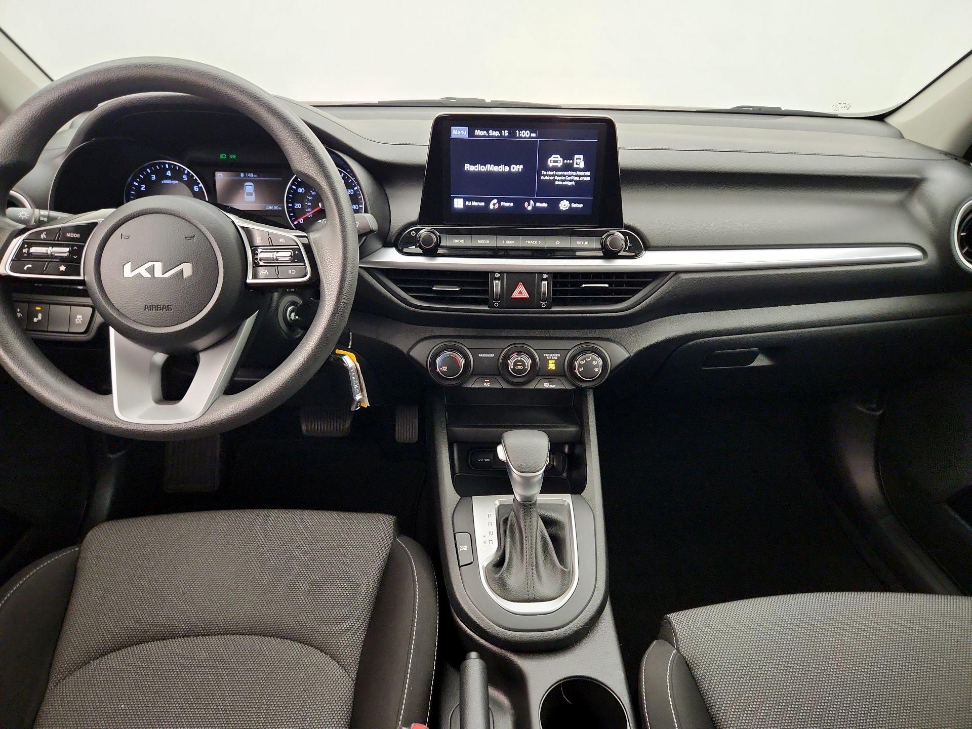 Thumbnail: 2022 Kia Forte - 9