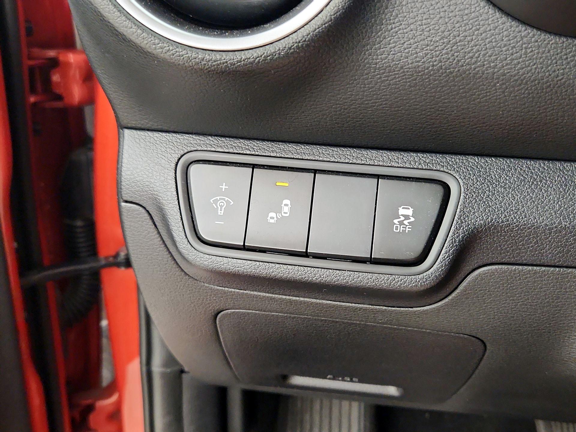 Thumbnail: 2022 Kia Forte - 13