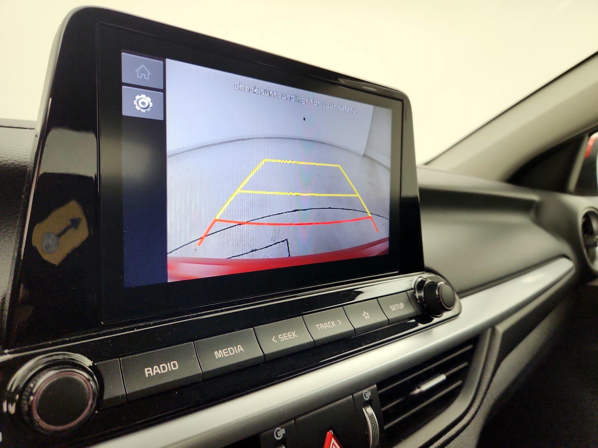 Thumbnail: 2022 Kia Forte - 14