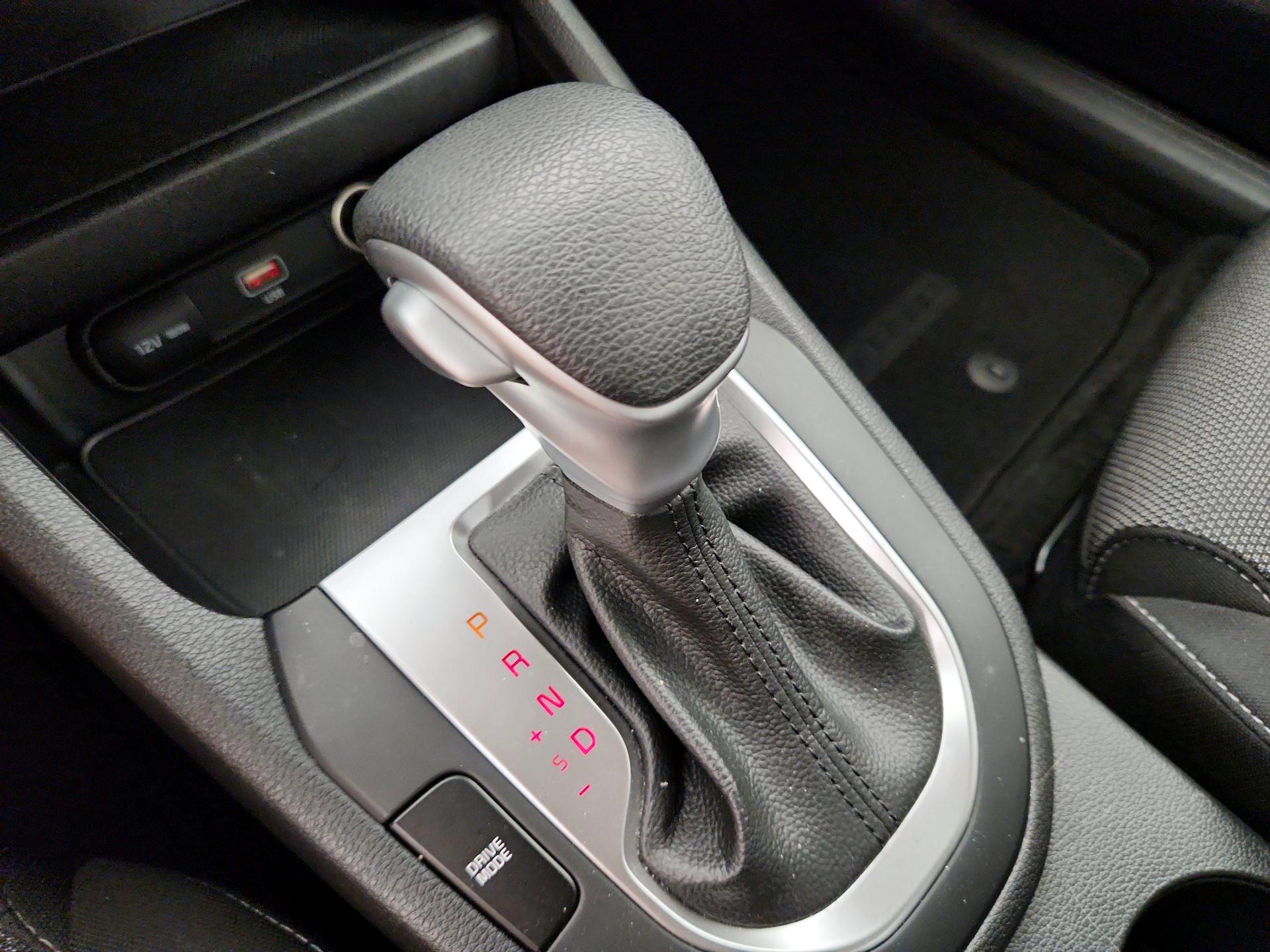 Thumbnail: 2022 Kia Forte - 17