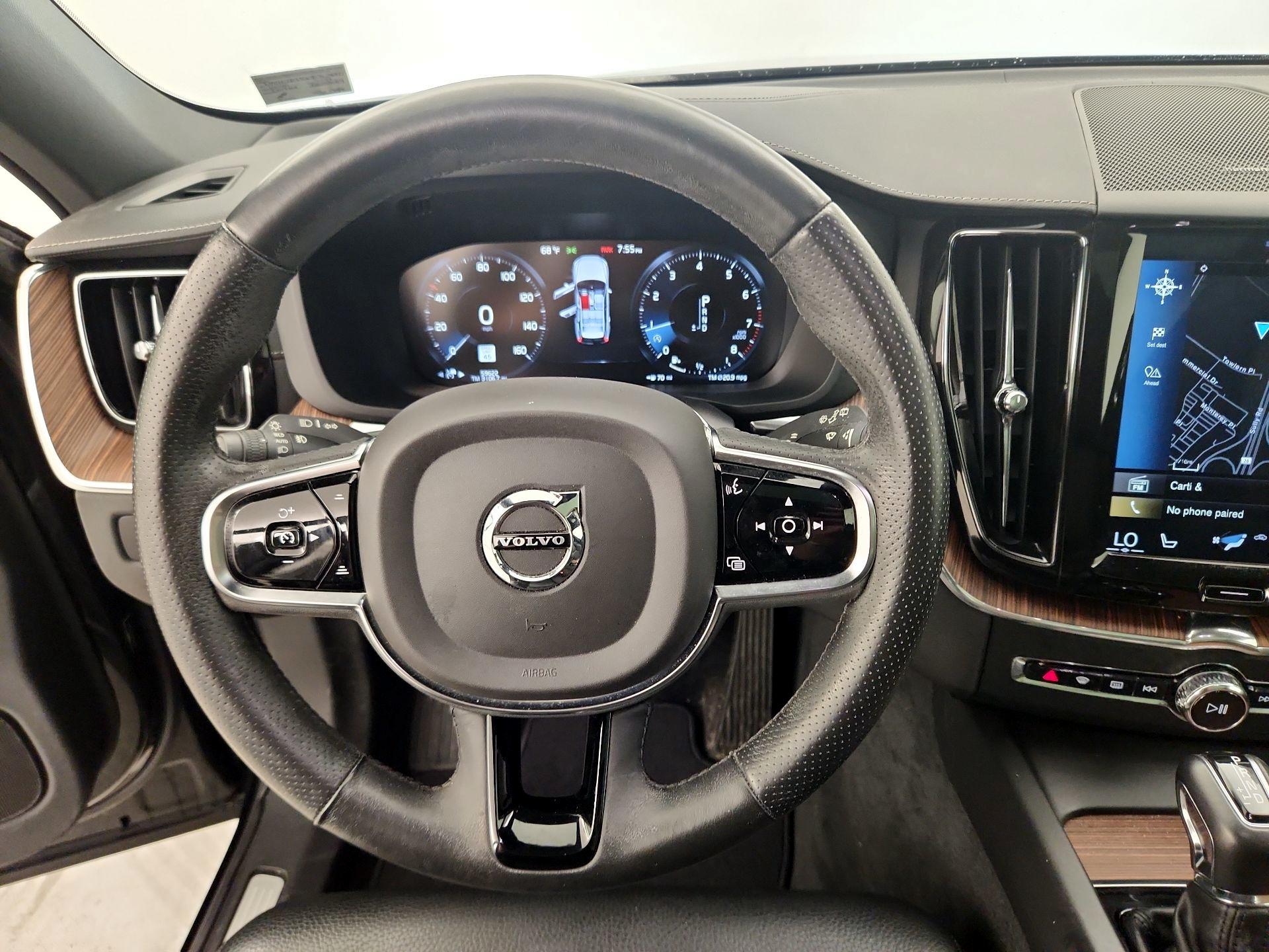 Thumbnail: 2019 Volvo XC60 - 10