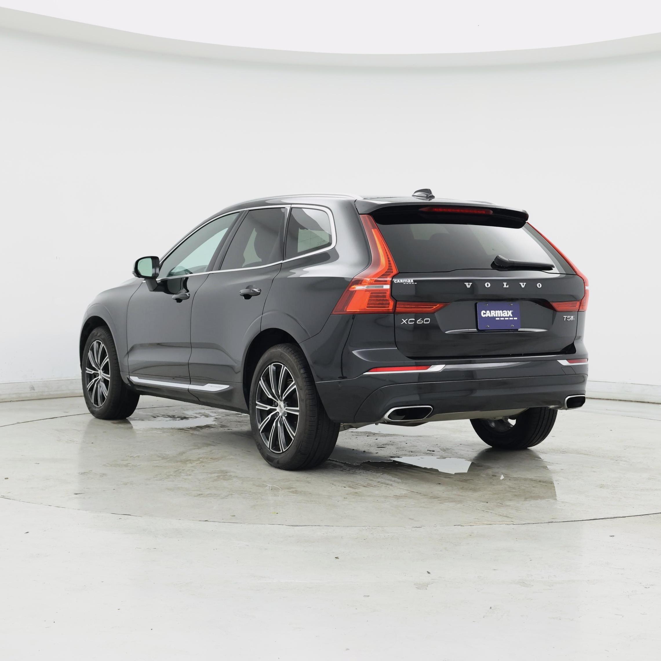 Thumbnail: 2019 Volvo XC60 - 2