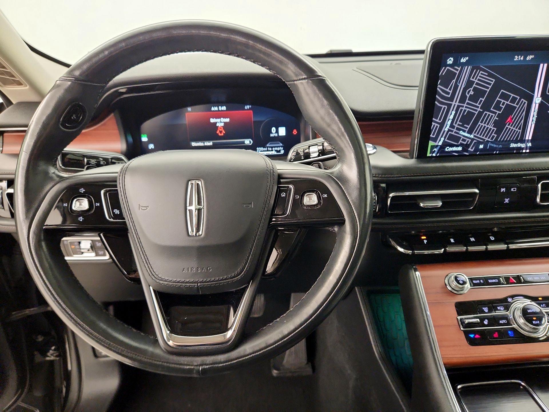 Thumbnail: 2021 Lincoln Aviator - 10