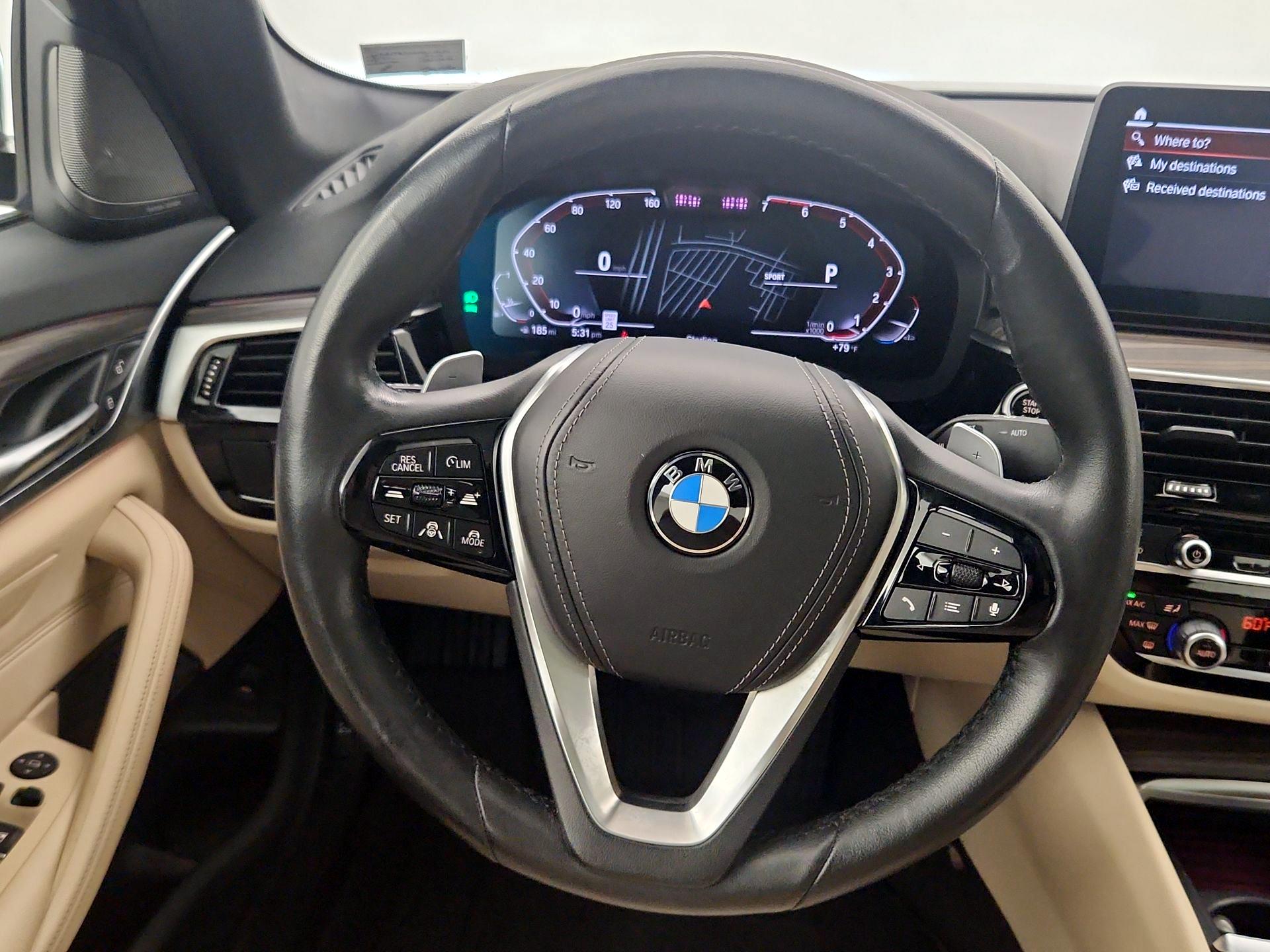 Thumbnail: 2022 BMW 5 Series - 10