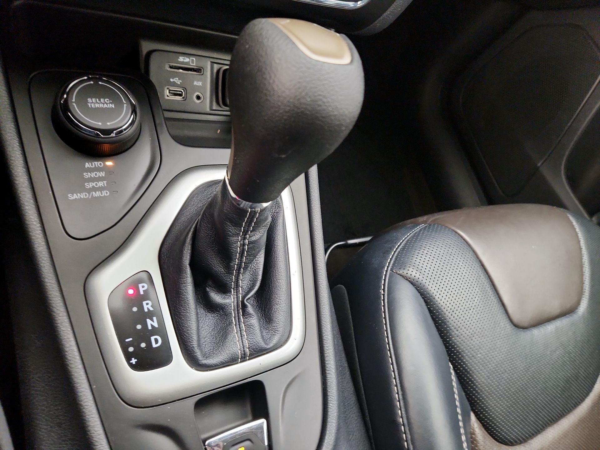 Thumbnail: 2014 Jeep Cherokee - 18