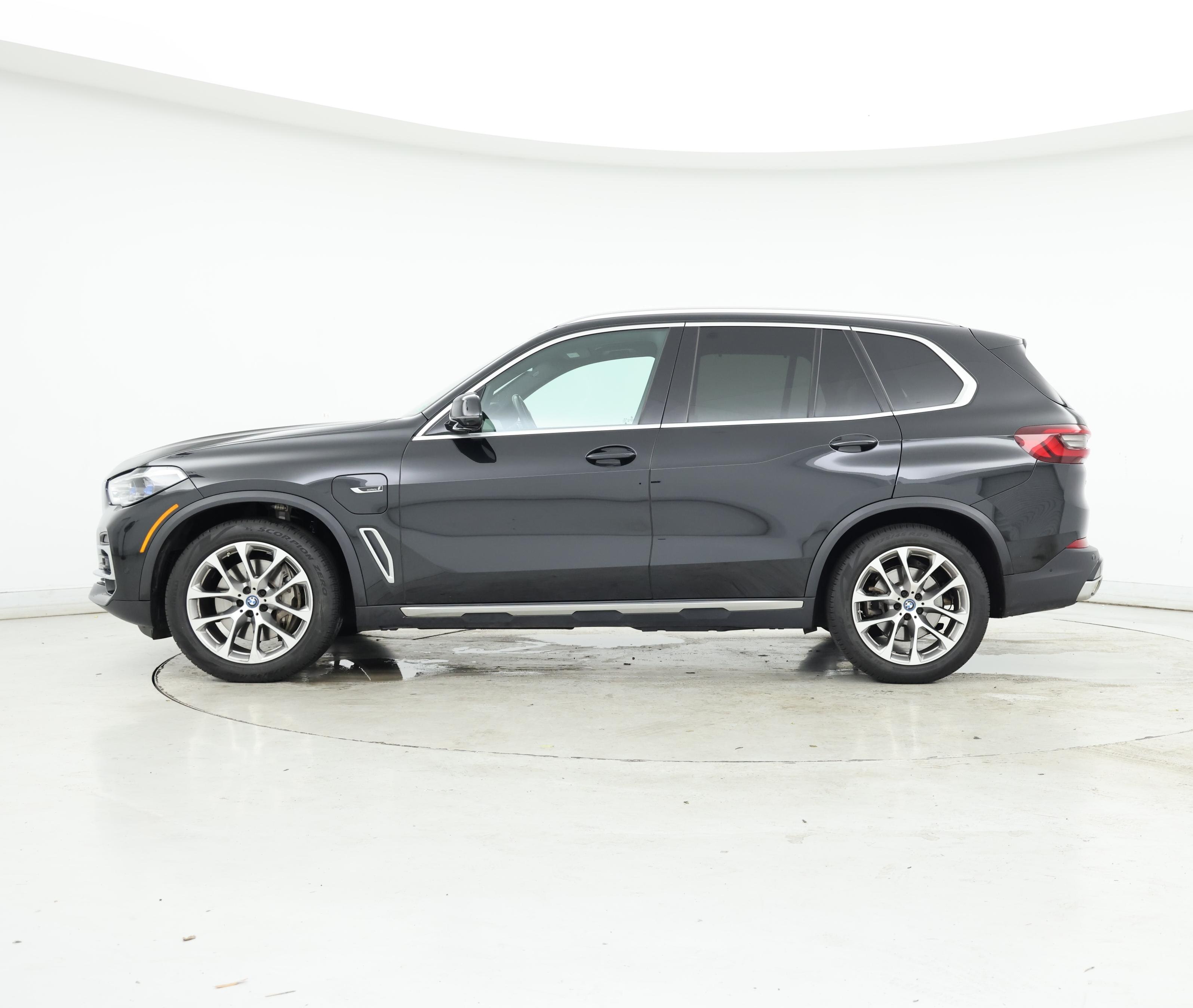 Thumbnail: 2023 BMW X5 - 3