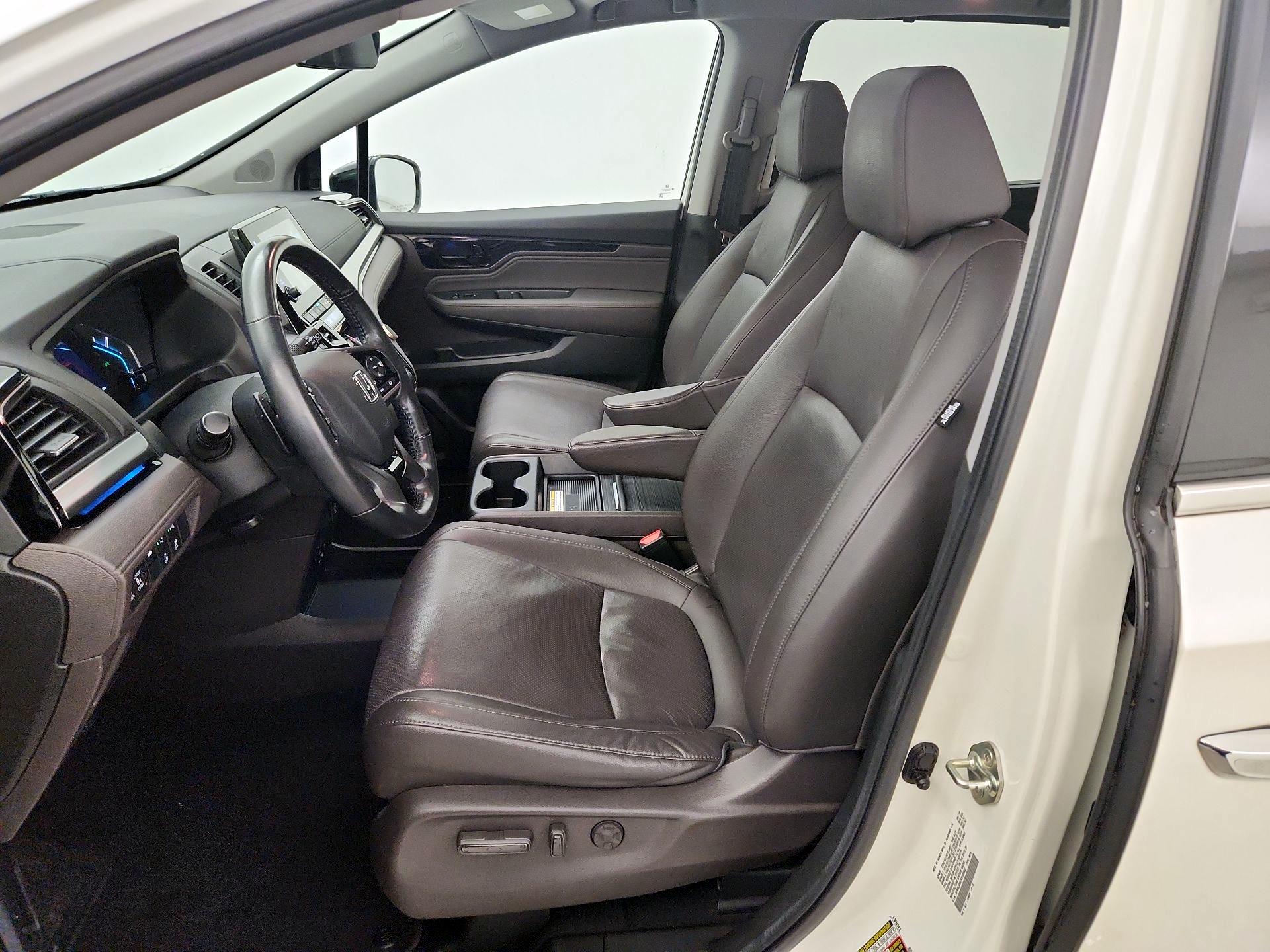 Thumbnail: 2019 Honda Odyssey - 11