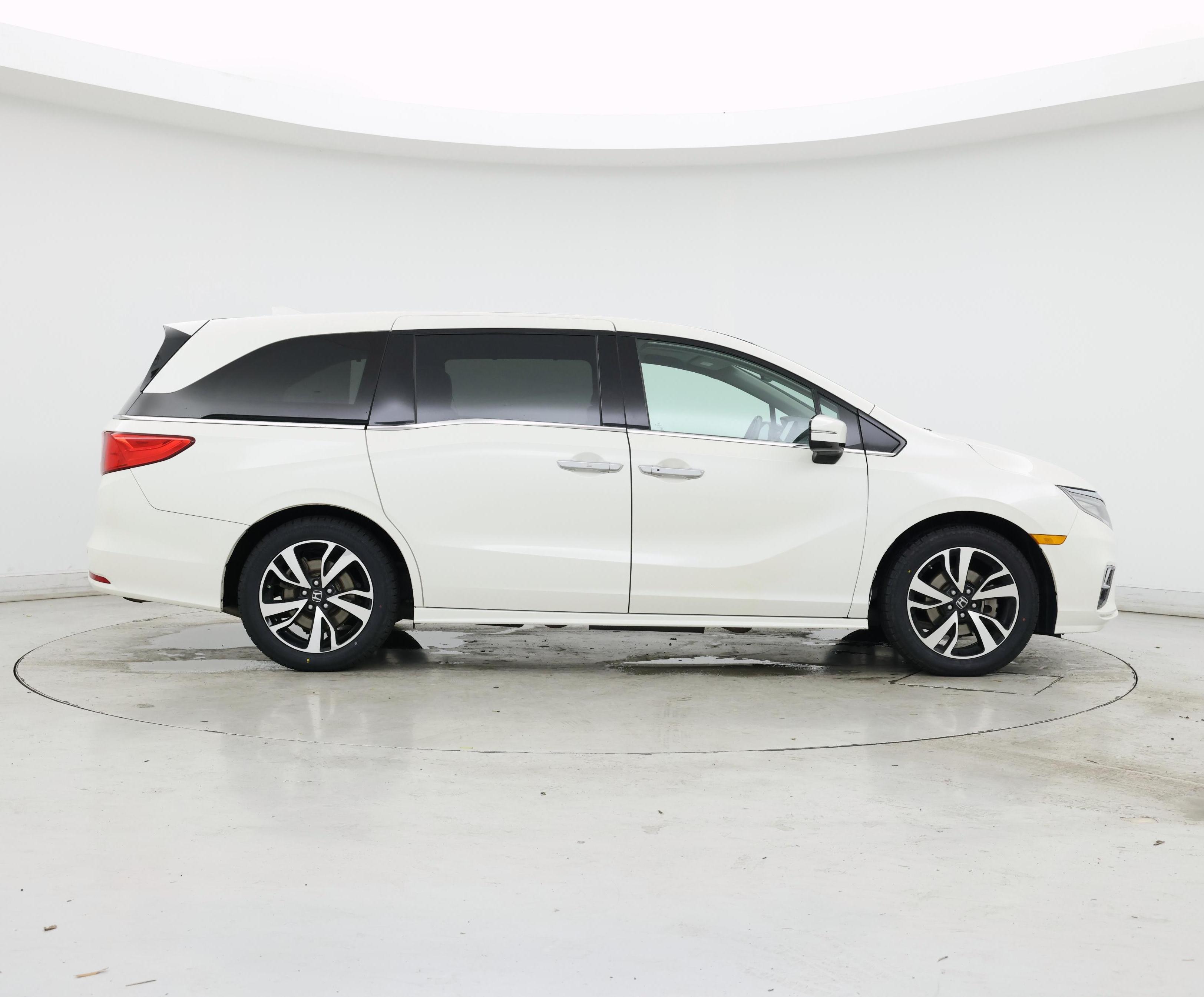Thumbnail: 2019 Honda Odyssey - 7