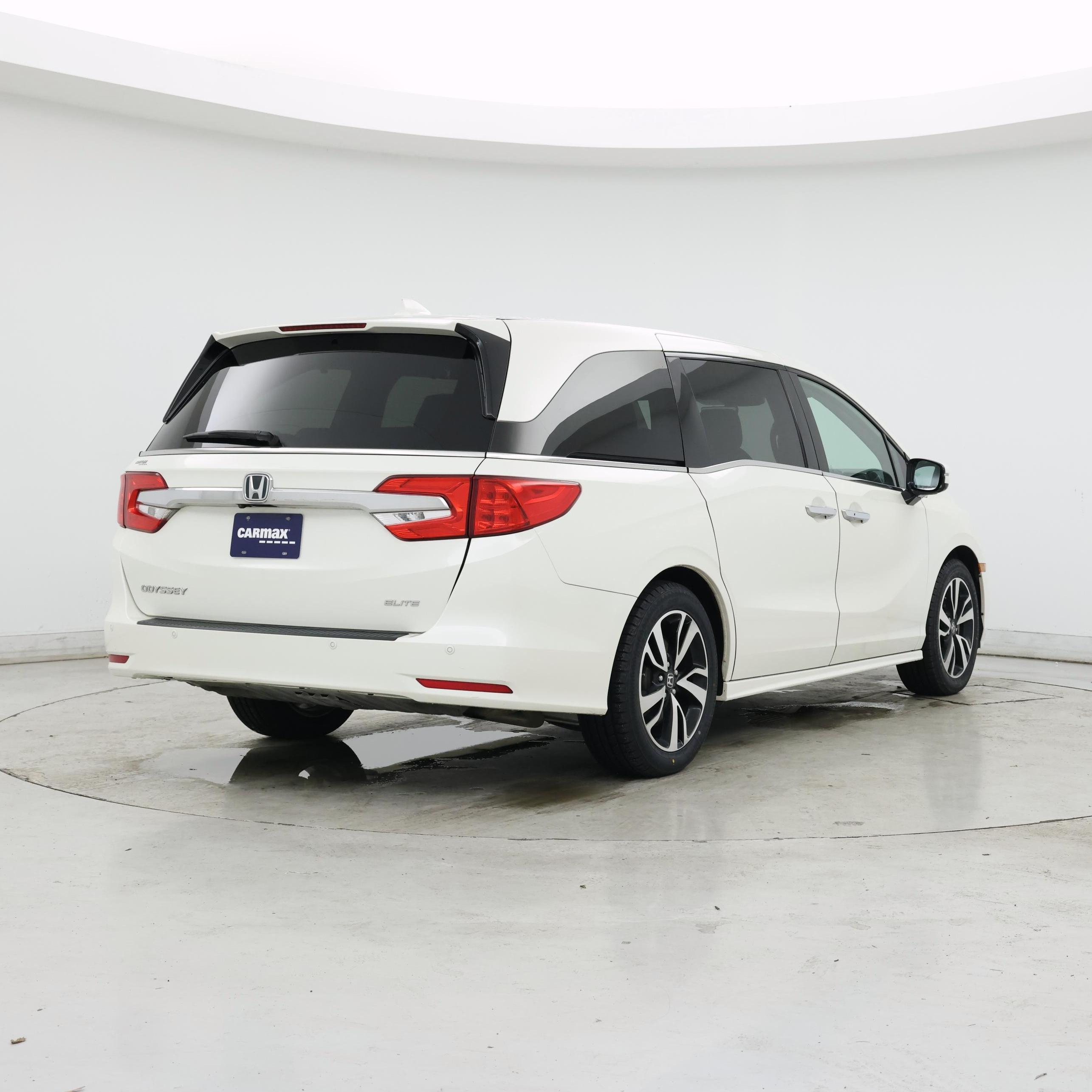 Thumbnail: 2019 Honda Odyssey - 8