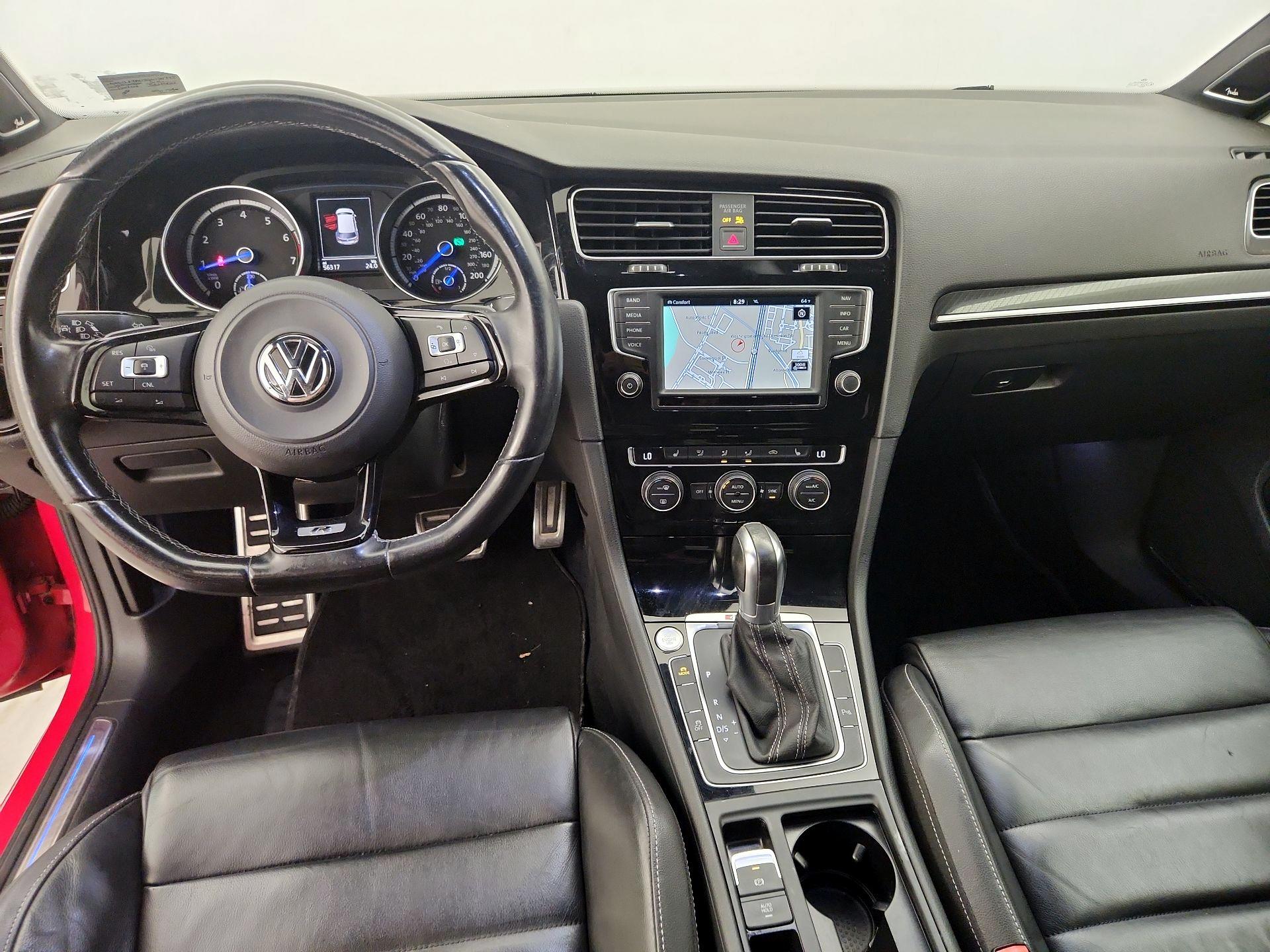 Thumbnail: 2016 Volkswagen Golf - 9