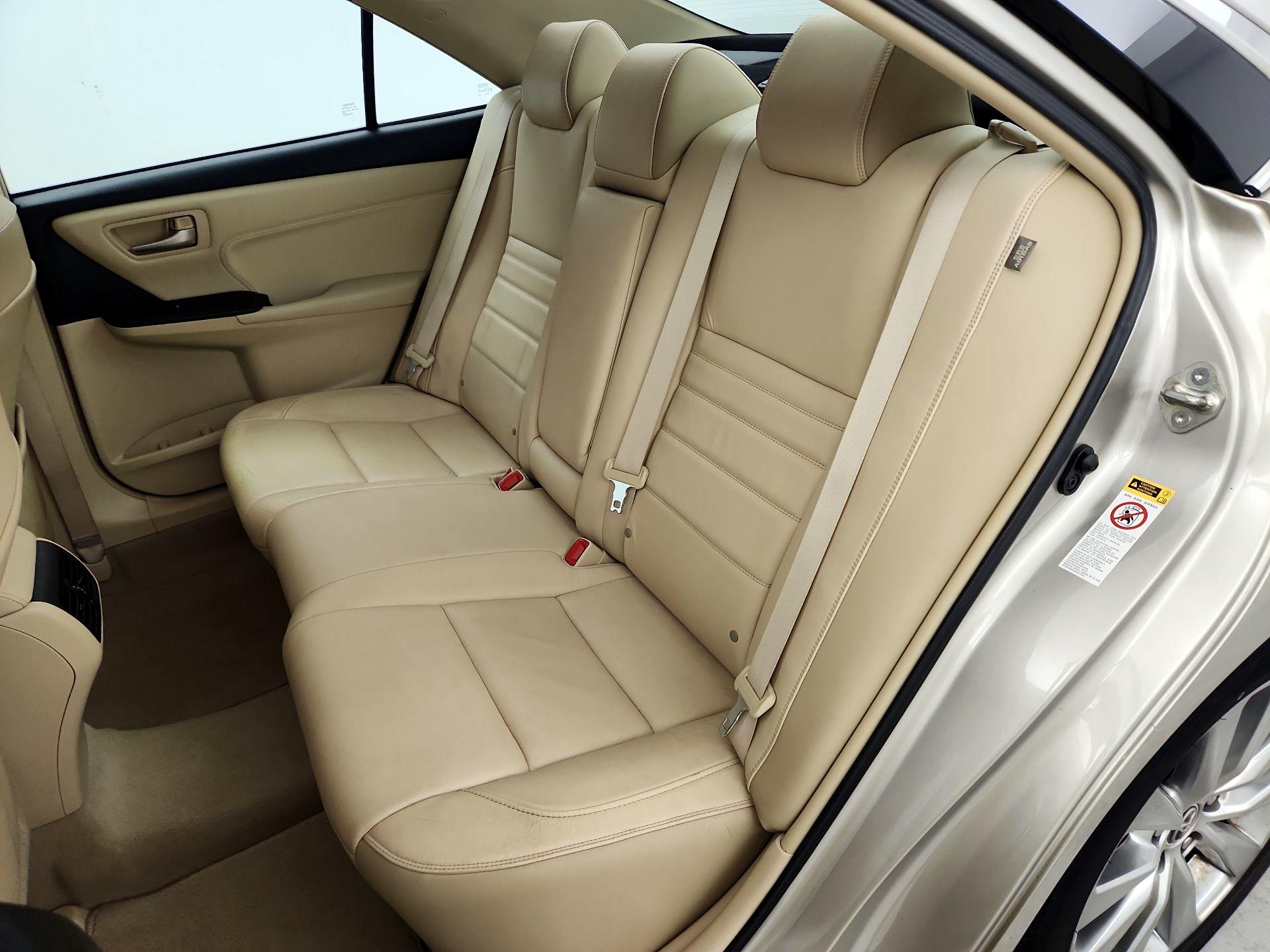 Thumbnail: 2015 Toyota Camry - 19