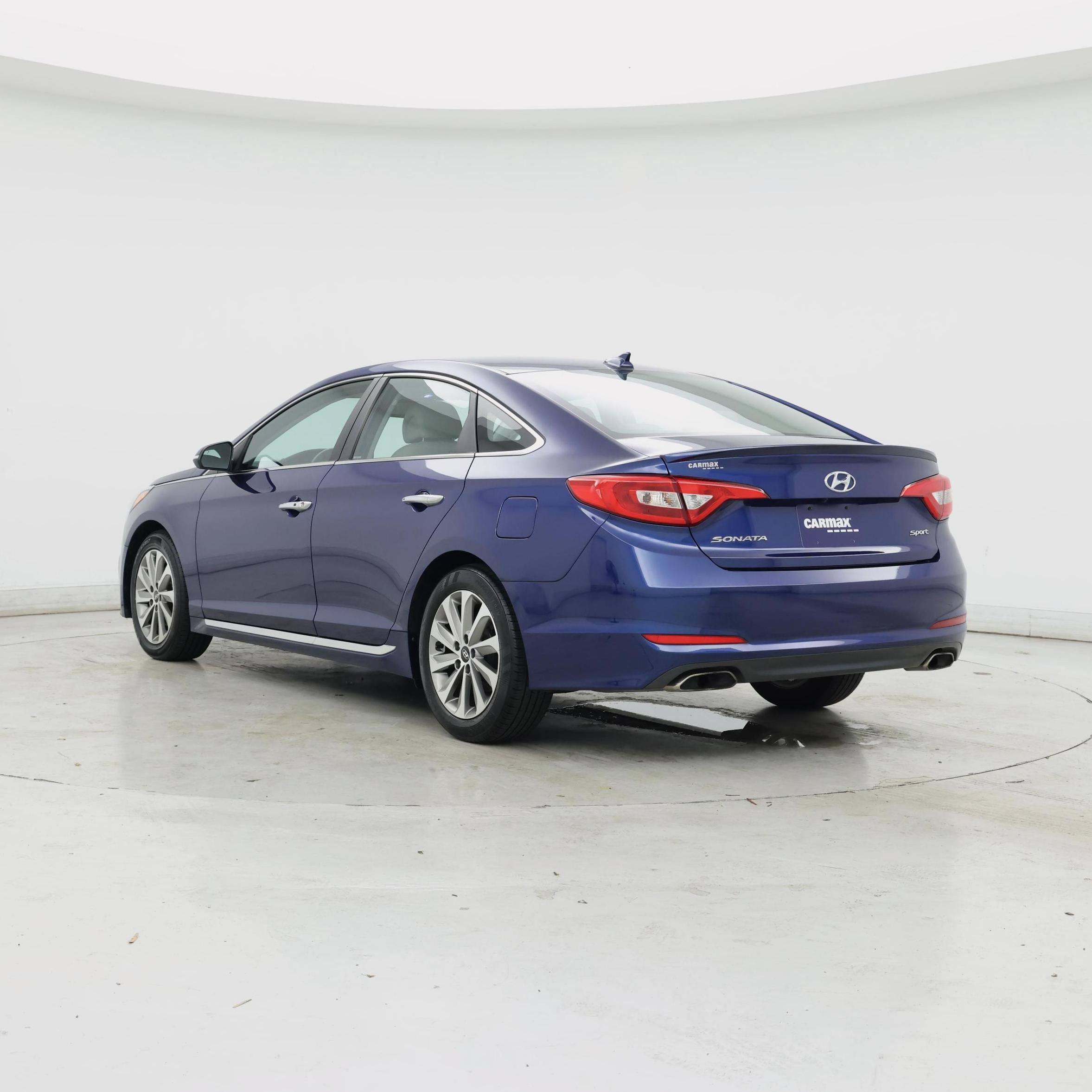 Thumbnail: 2016 Hyundai Sonata - 2