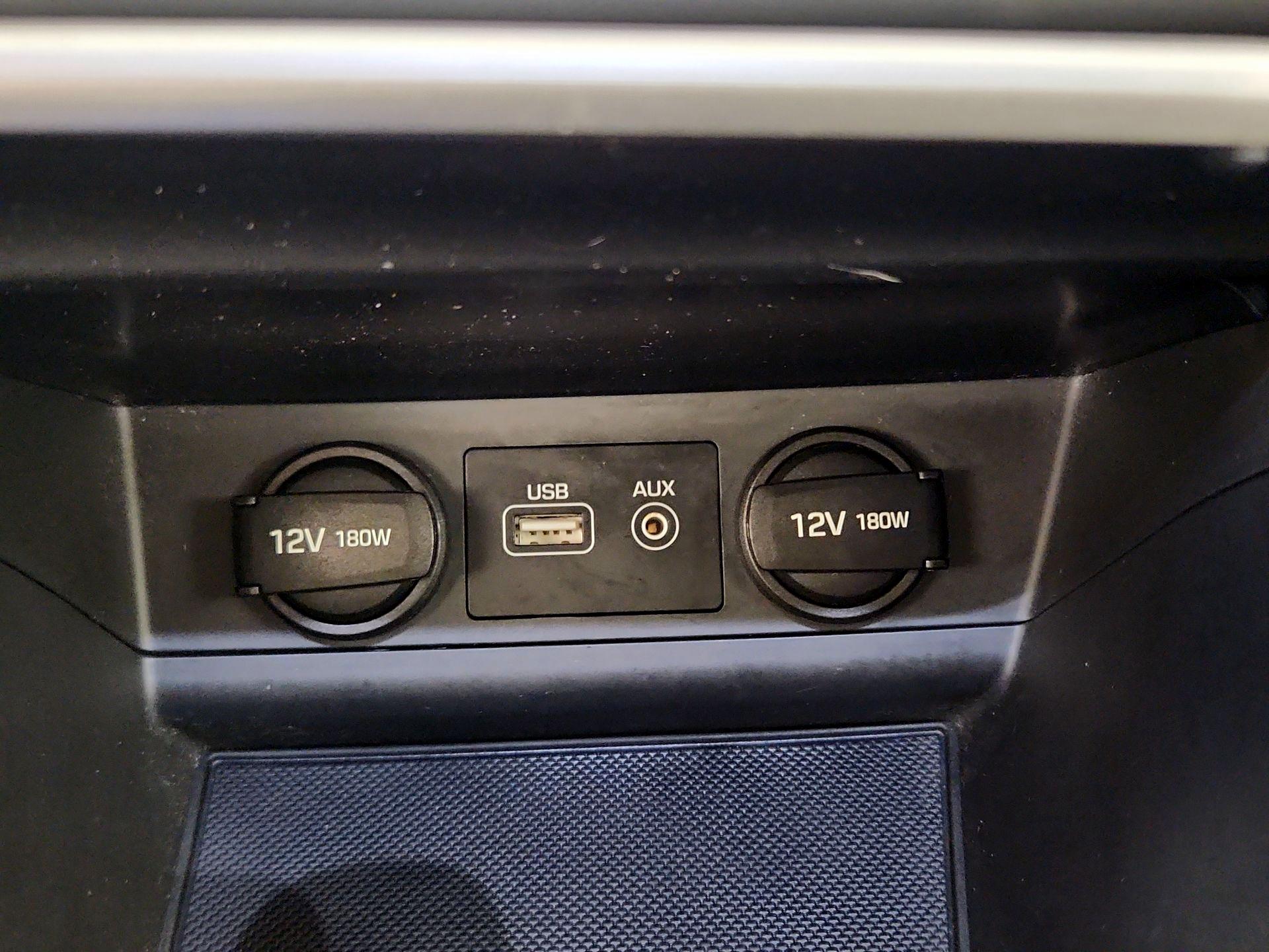 Thumbnail: 2016 Hyundai Sonata - 19