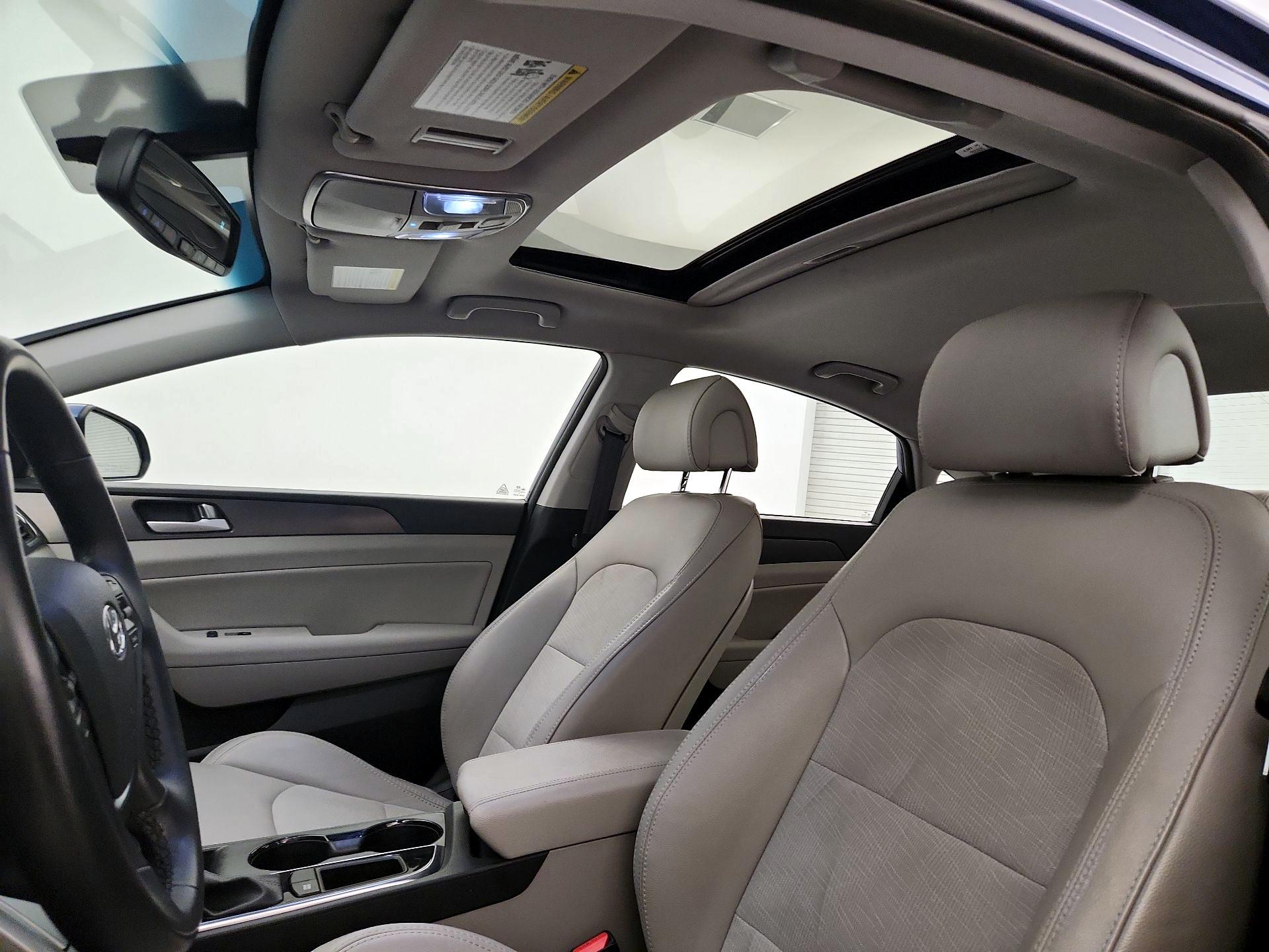 Thumbnail: 2016 Hyundai Sonata - 20