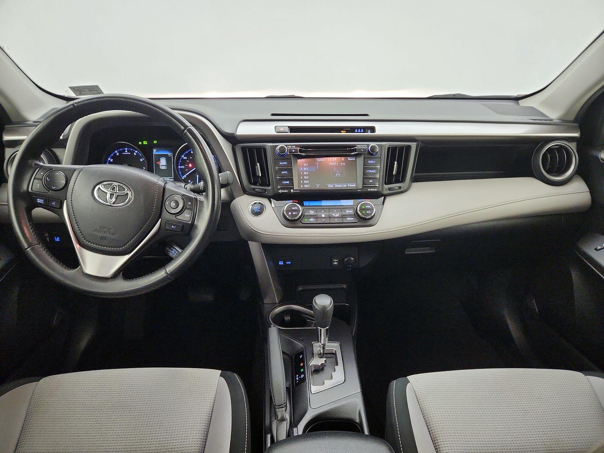 Thumbnail: 2018 Toyota RAV4 - 9